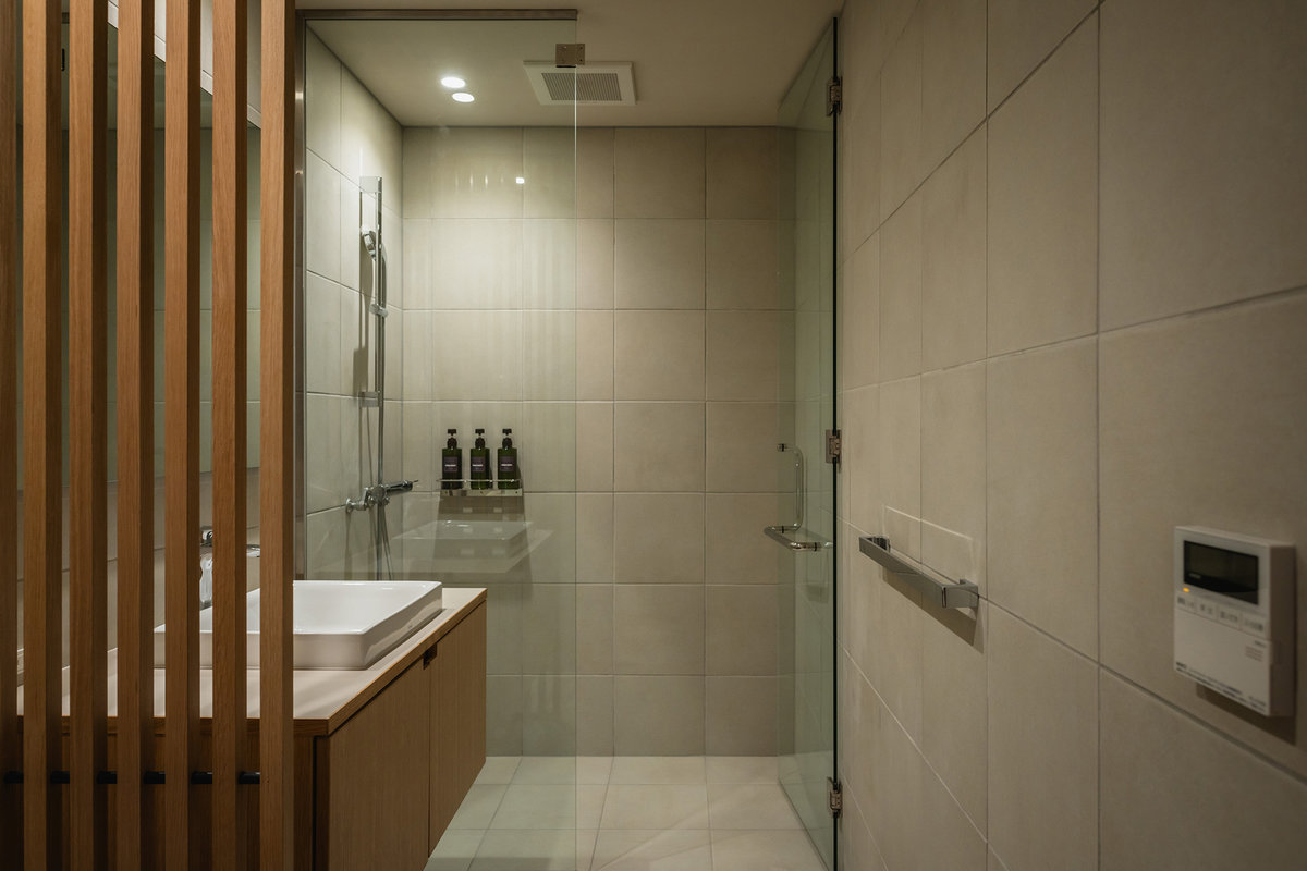 シャワールーム