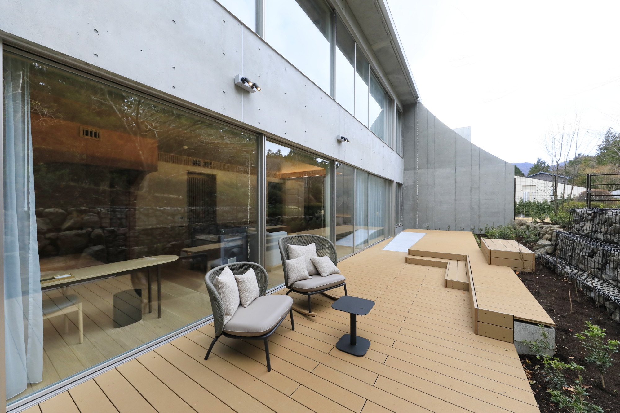 ラグジュアリー B type