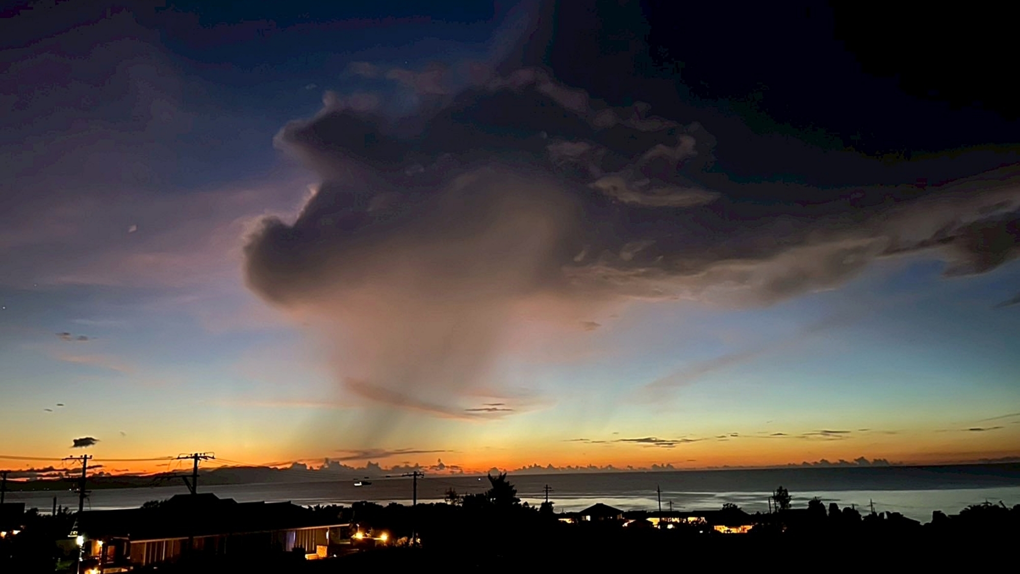 客室・テラスからの美しいオーシャンビューとサンセット