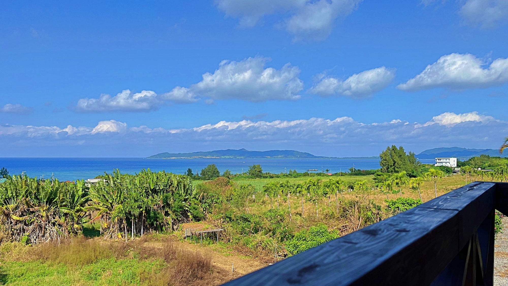 ◆－テラス－　小浜島・西表島など八重山諸島も見渡せるパノラマオーシャンビュー♪