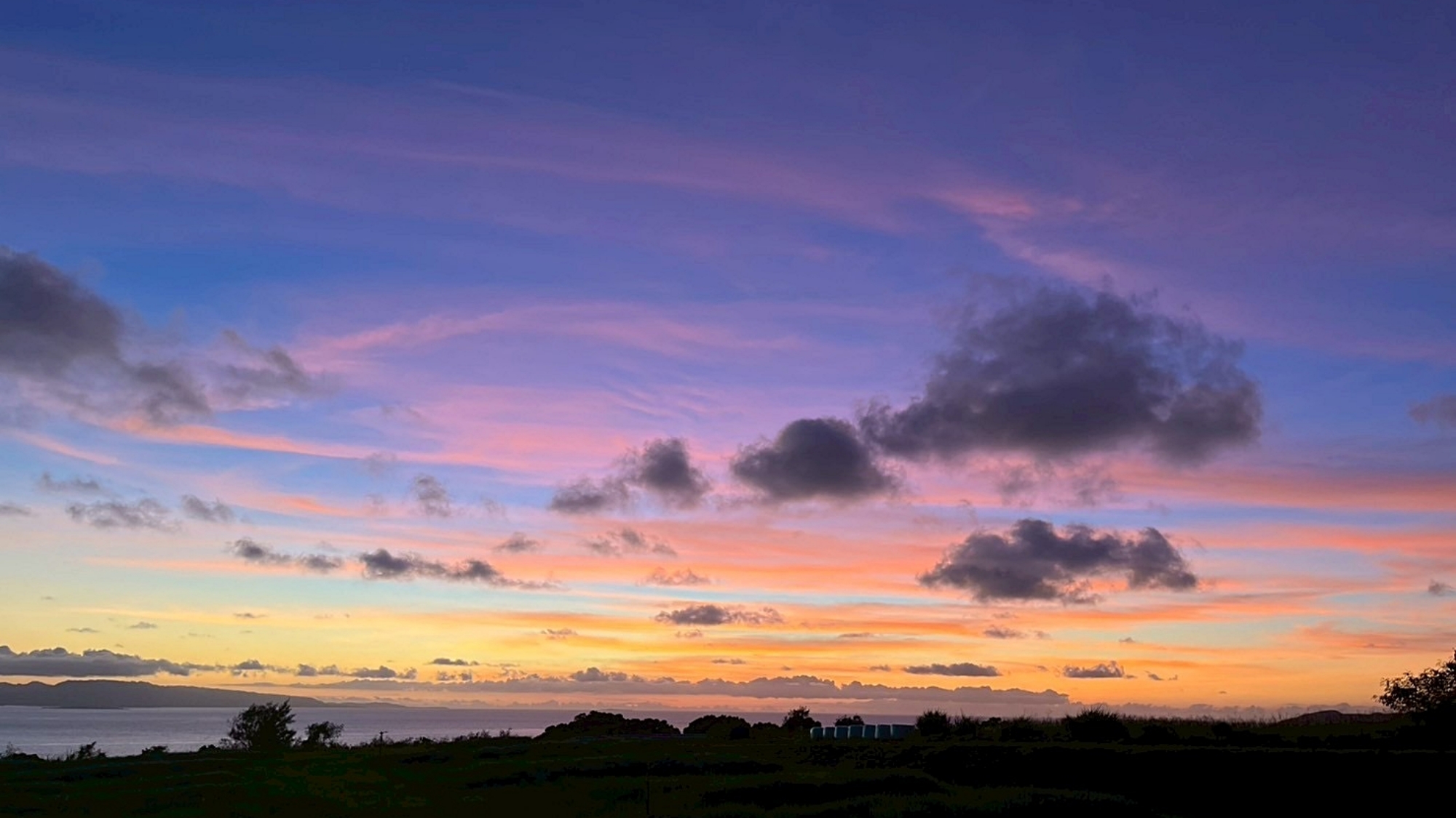 客室・テラスからの美しいオーシャンビューとサンセット