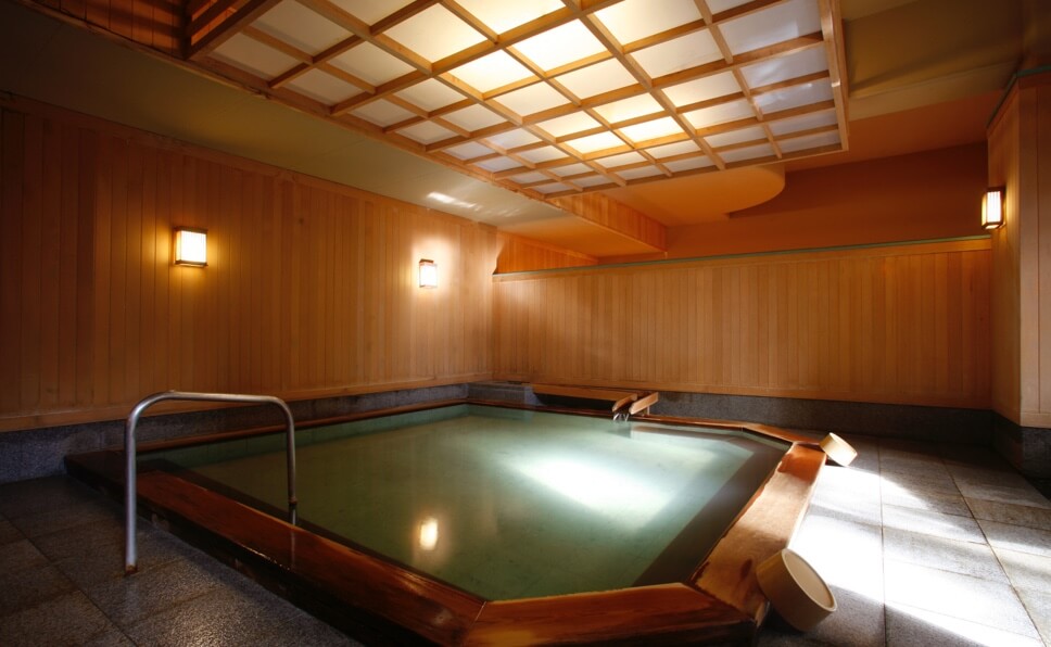 第一寶亭留翠山亭本館［大浴場］飛泉乃湯