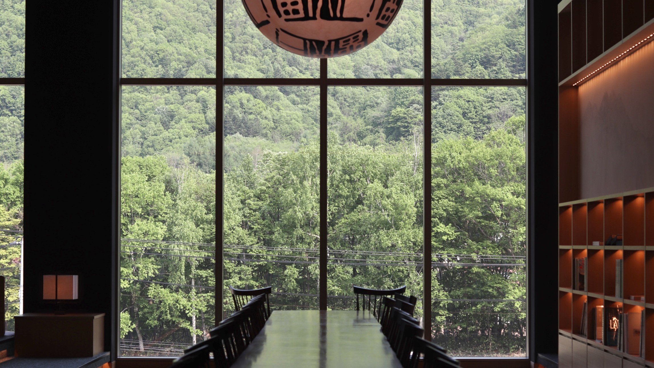 【3階ラウンジ「THE LOUNGE DAY OFF」】