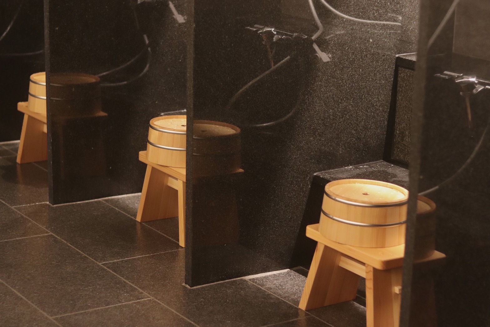 【2階「休日湯」】