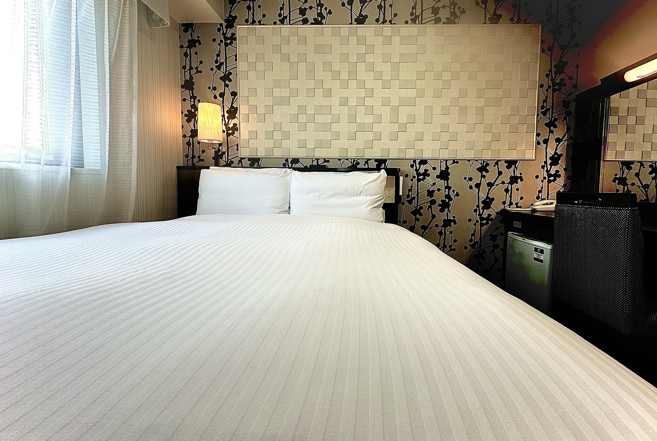 【直前割｜素泊まり】　チェックイン：17:00〜／チェックアウト：10:00　直前予約だけ特別価格！