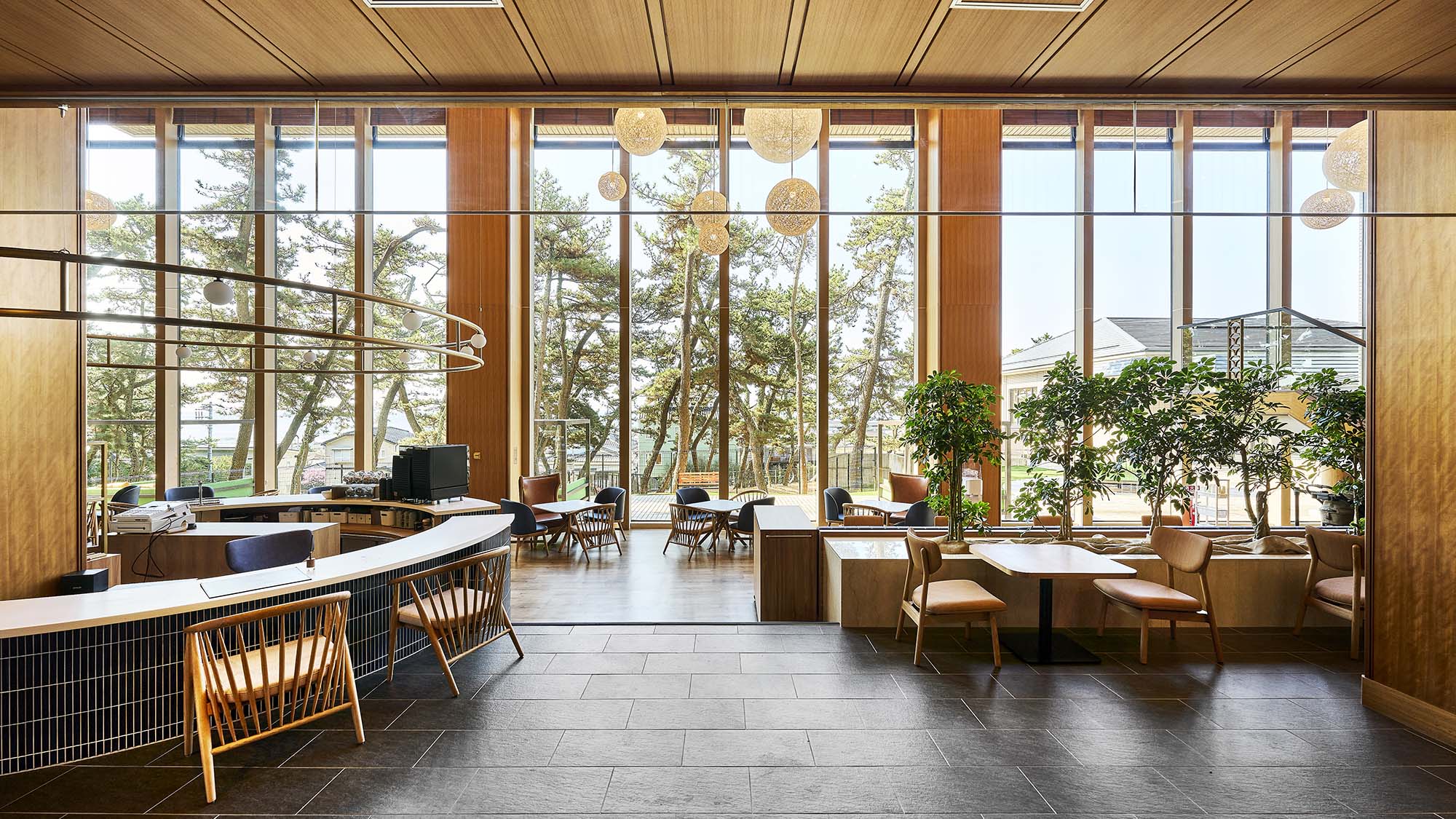 フロント・ロビー