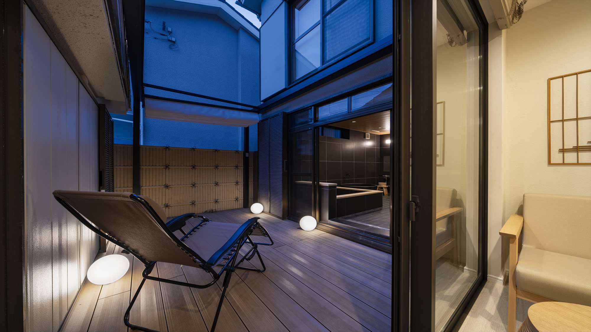 外気浴スペース