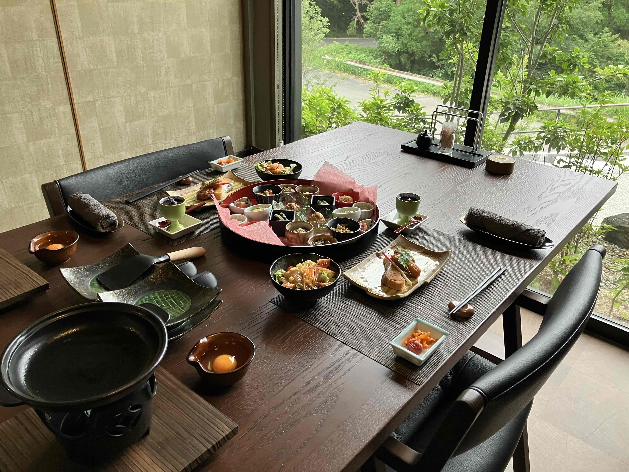 【朝食付き】誰にも邪魔されない至福の時間を...
