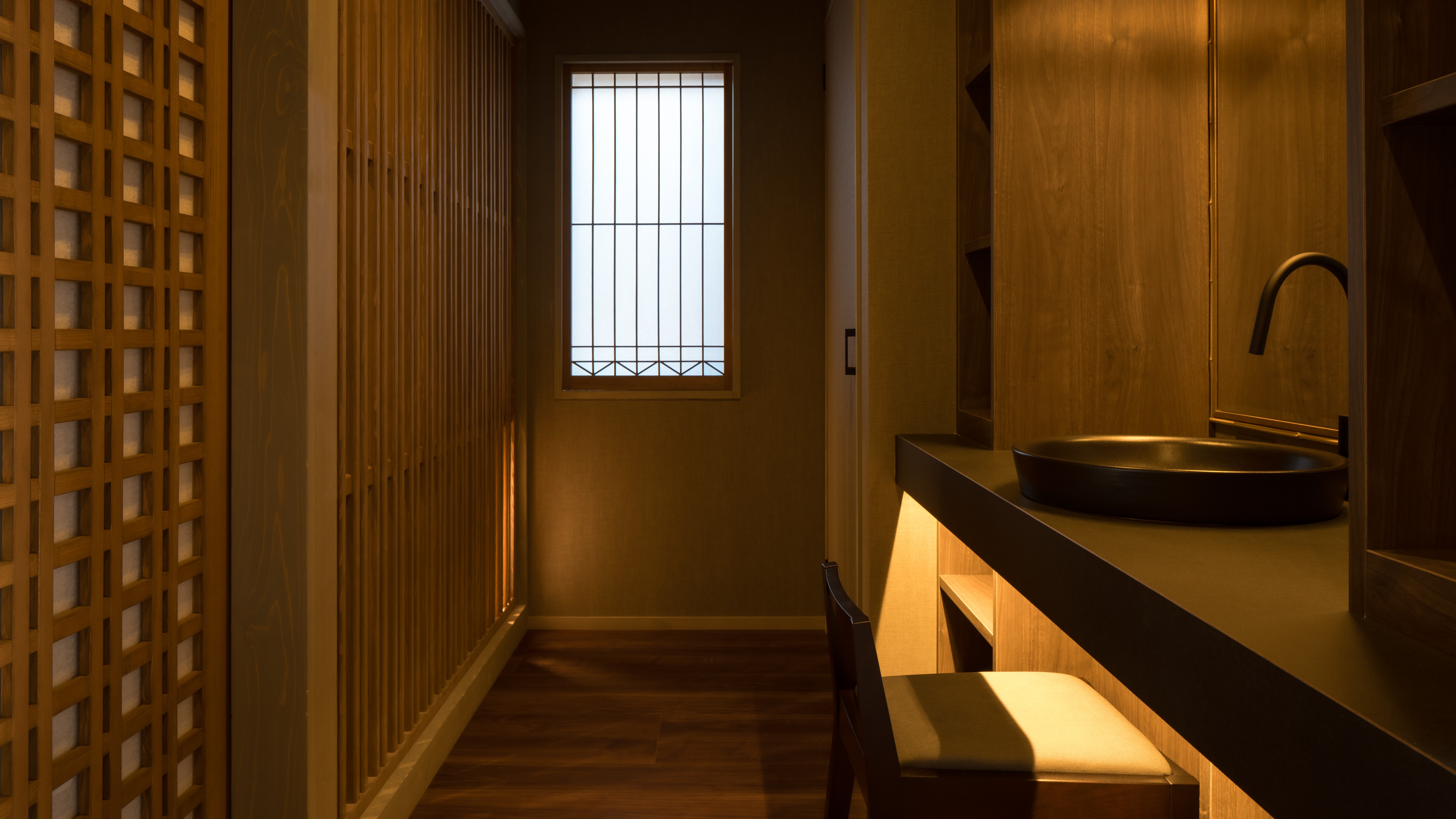 【特別室／霧島川】の洗面所