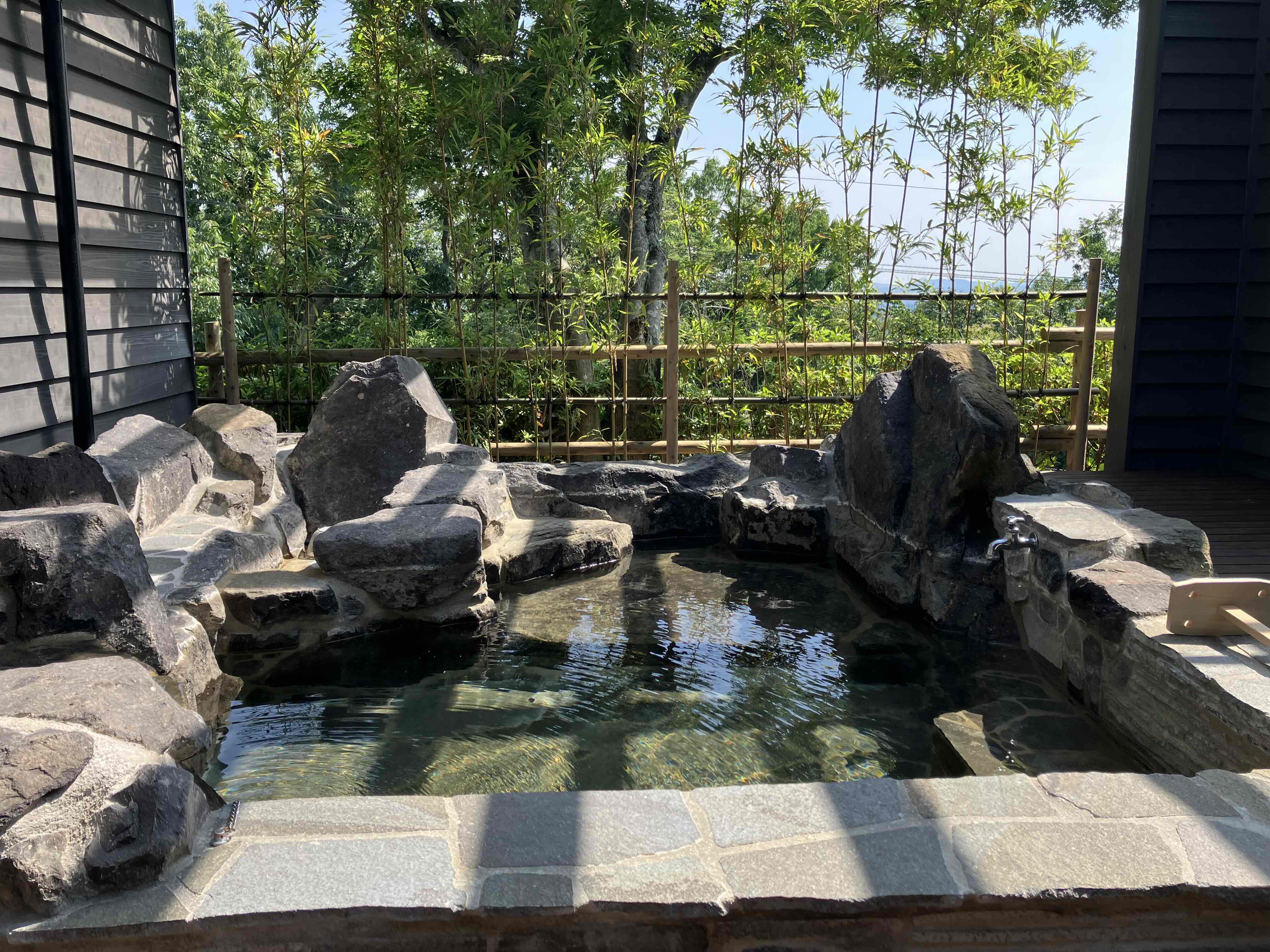 手籠川露天風呂