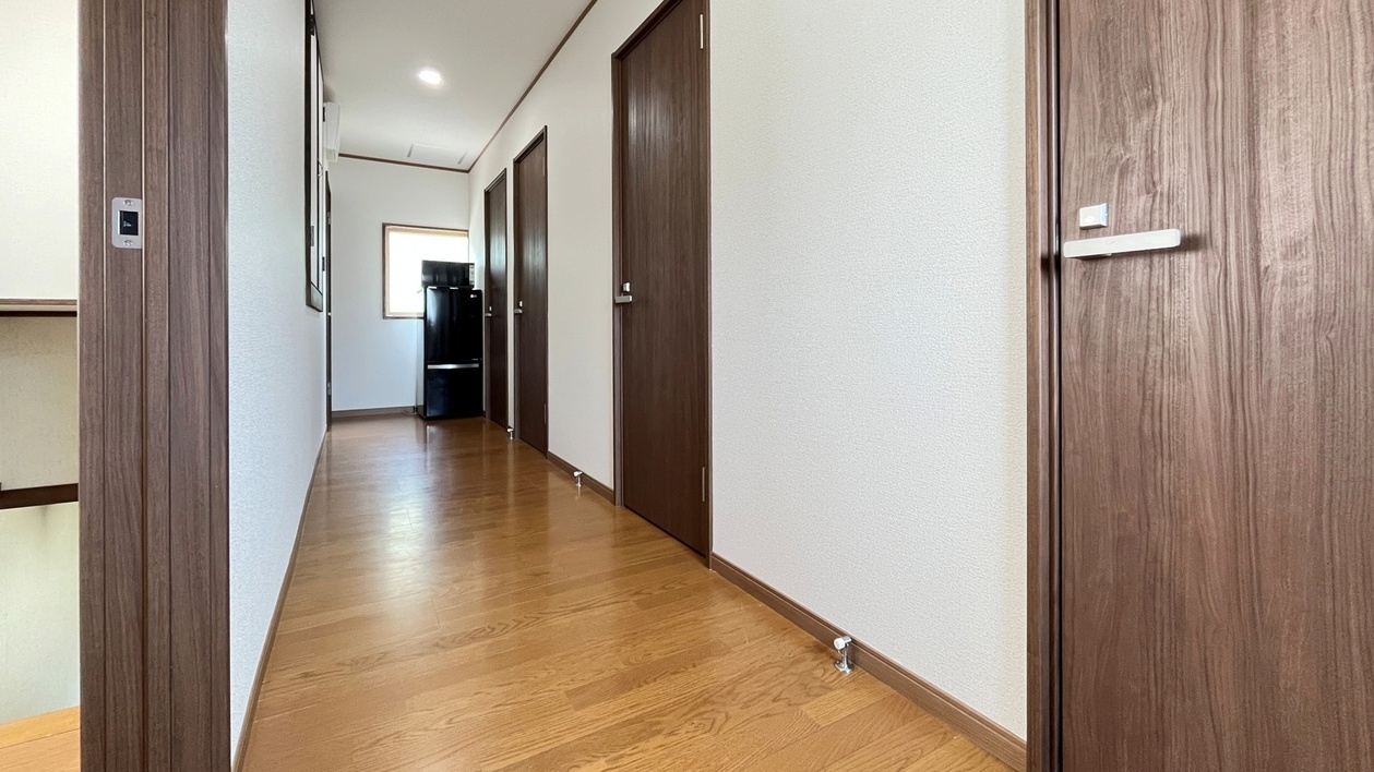 【はなれ/素泊まり】ビジネス利用に最適！本館温泉付きシングルステイ（22時チェックインOK）