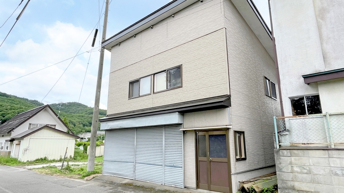 【はなれ/素泊まり】ビジネス利用に最適！本館温泉付きシングルステイ（22時チェックインOK）