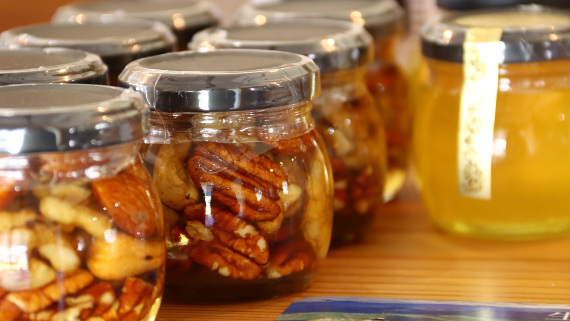 ねまるちゃテラス　販売商品 プリンやはちみつ