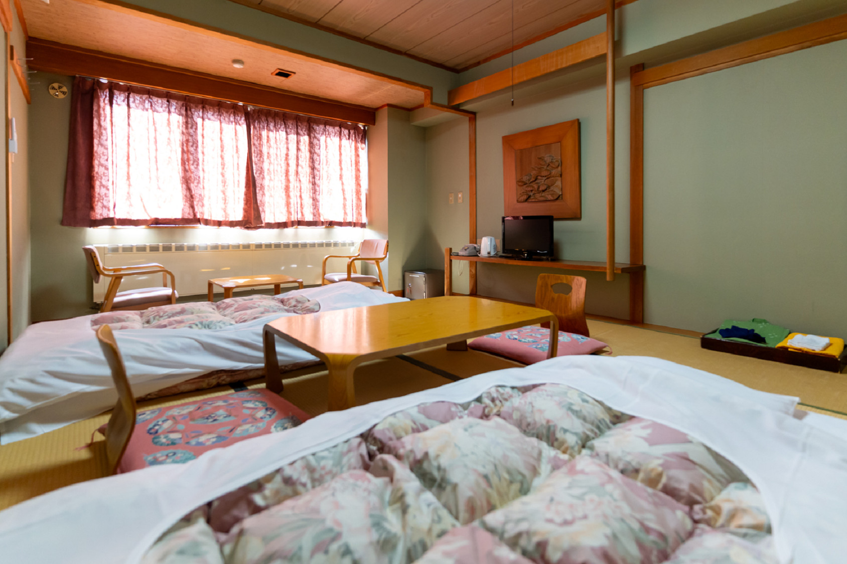 ＜客室＞本館和室8畳一例