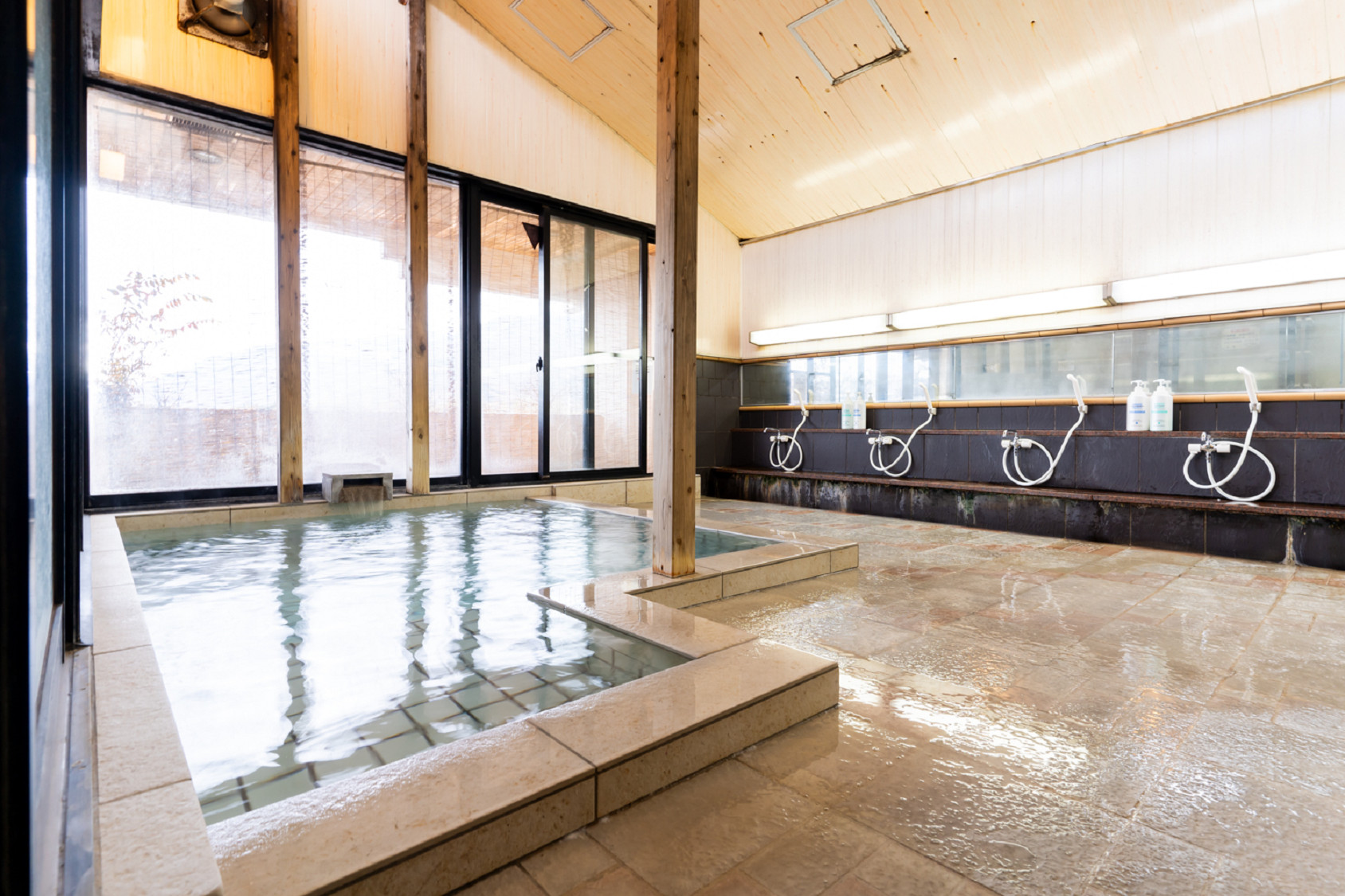 ＜男性用大浴場＞内風呂