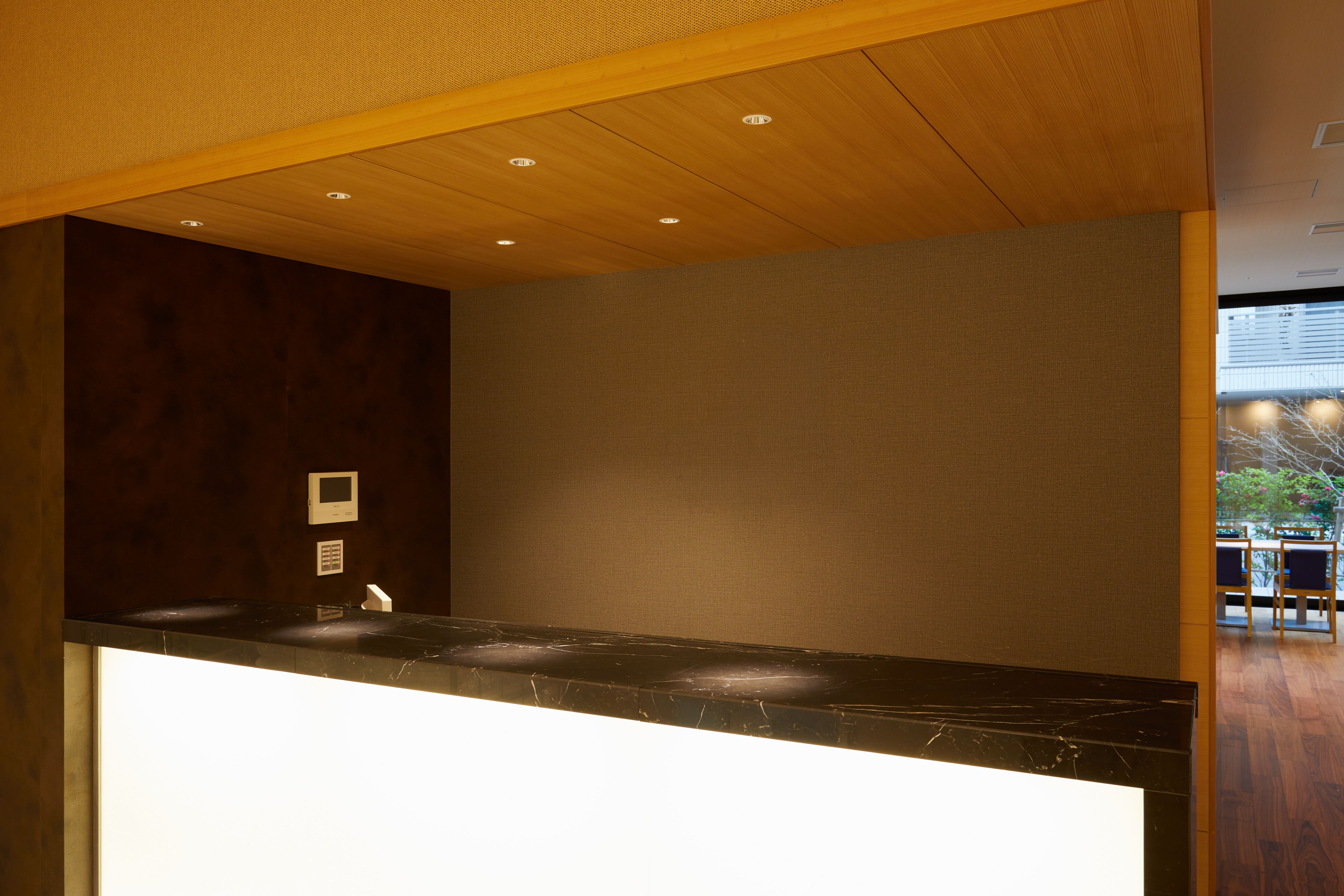 フロントデスク