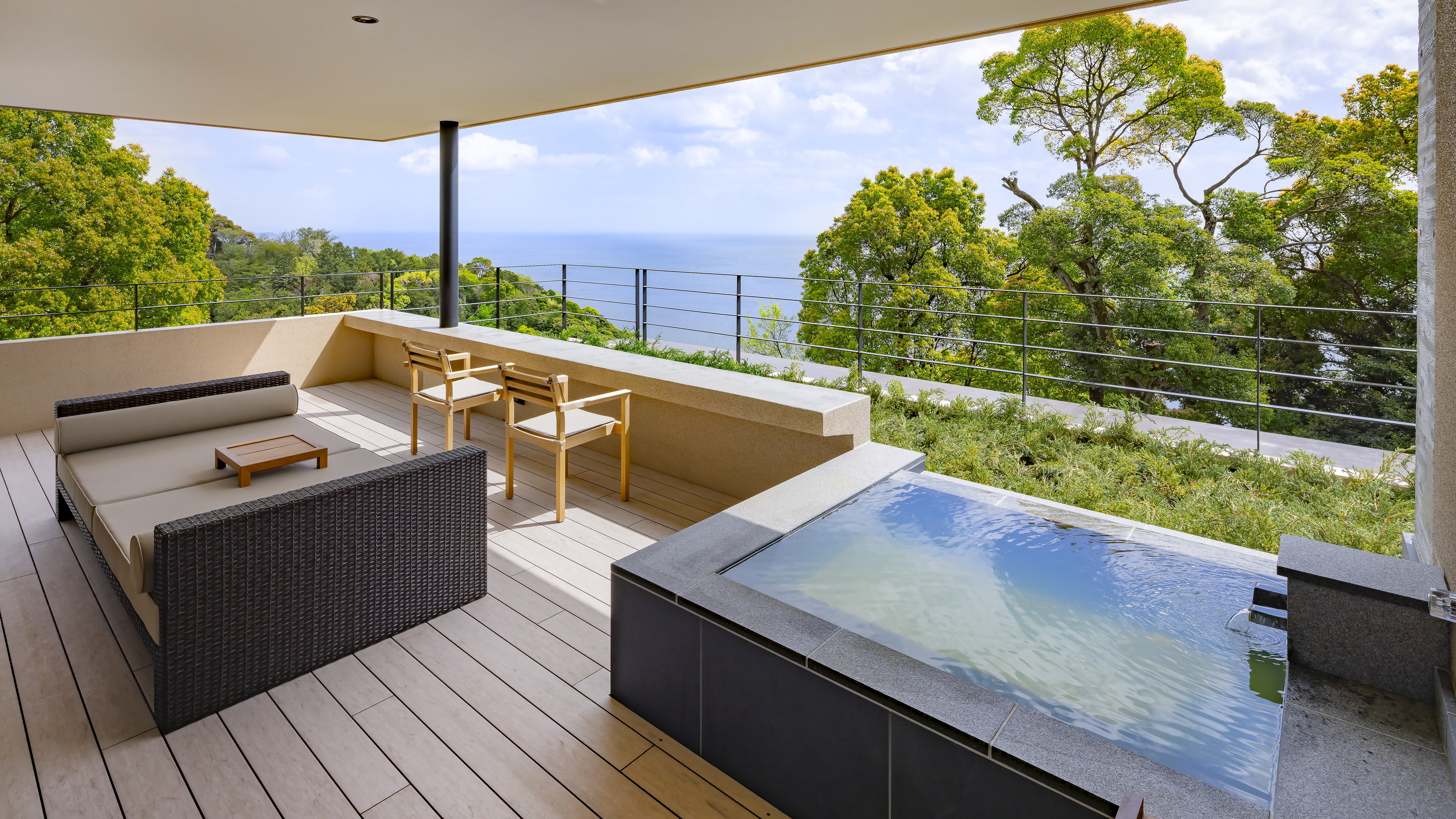 Executive Corner（一例）