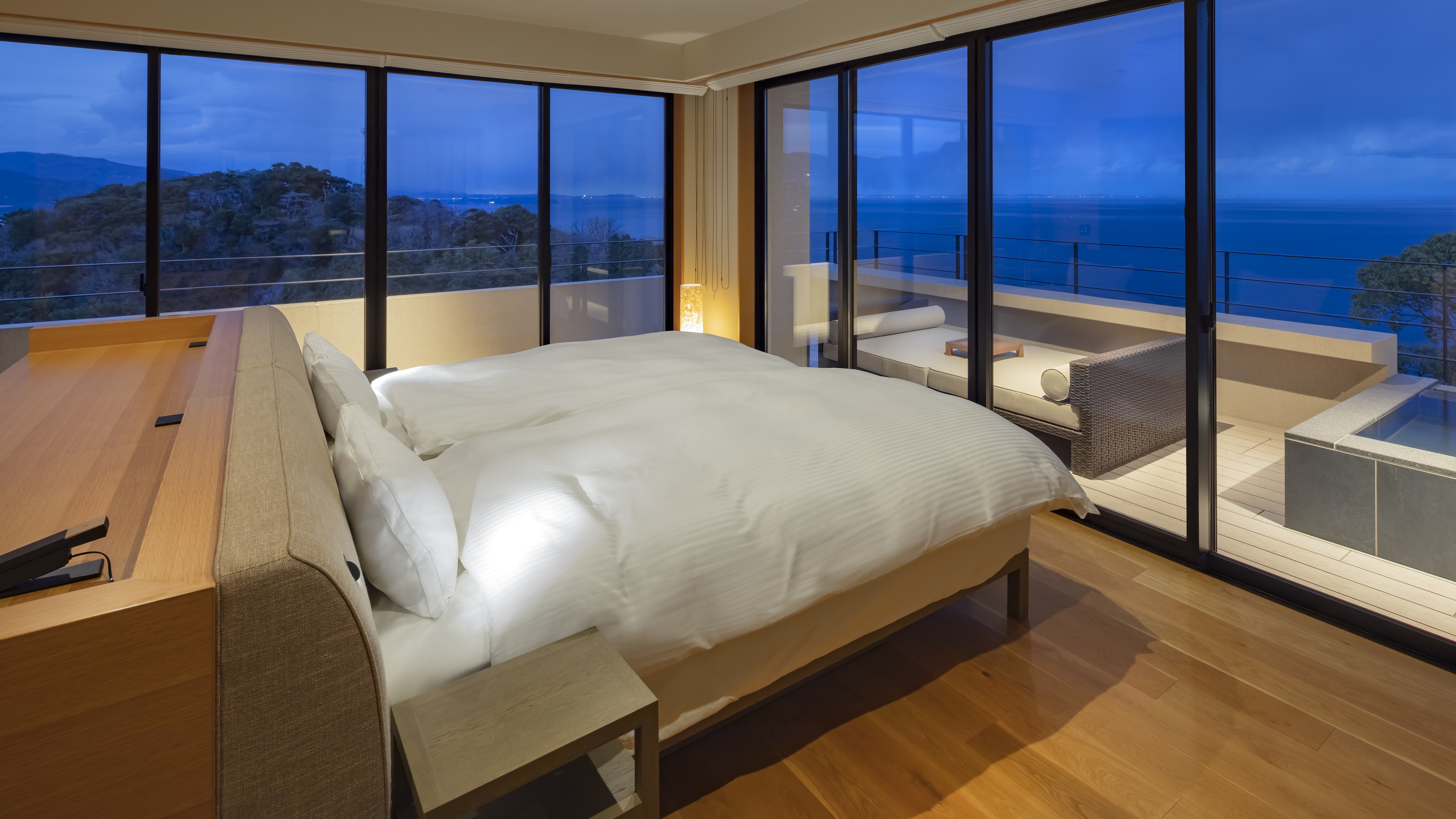 Executive Corner（一例）