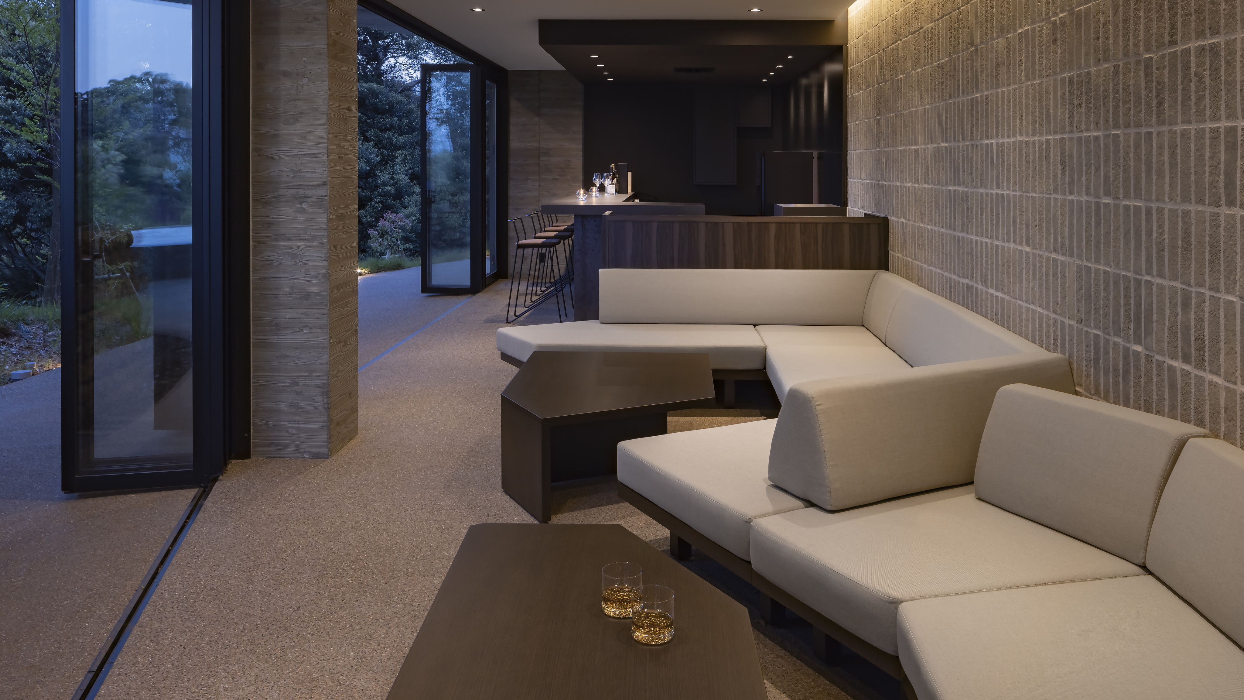 プールサイド　バー