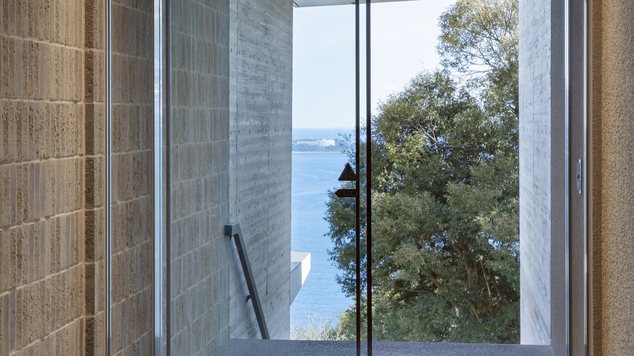 バー・プール・ヴィラへ行く通路