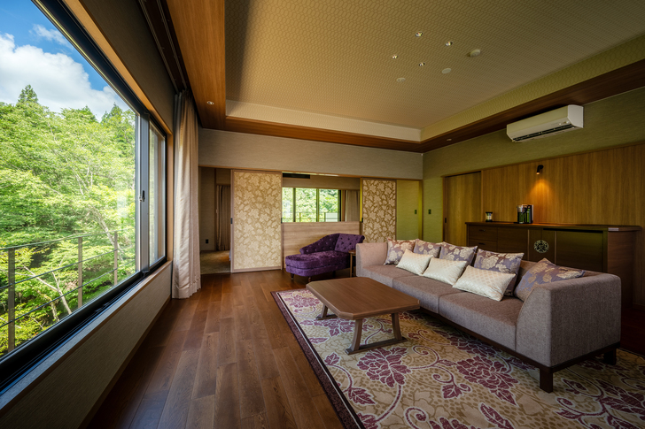 River View YUKAWA Suite　リビングルーム