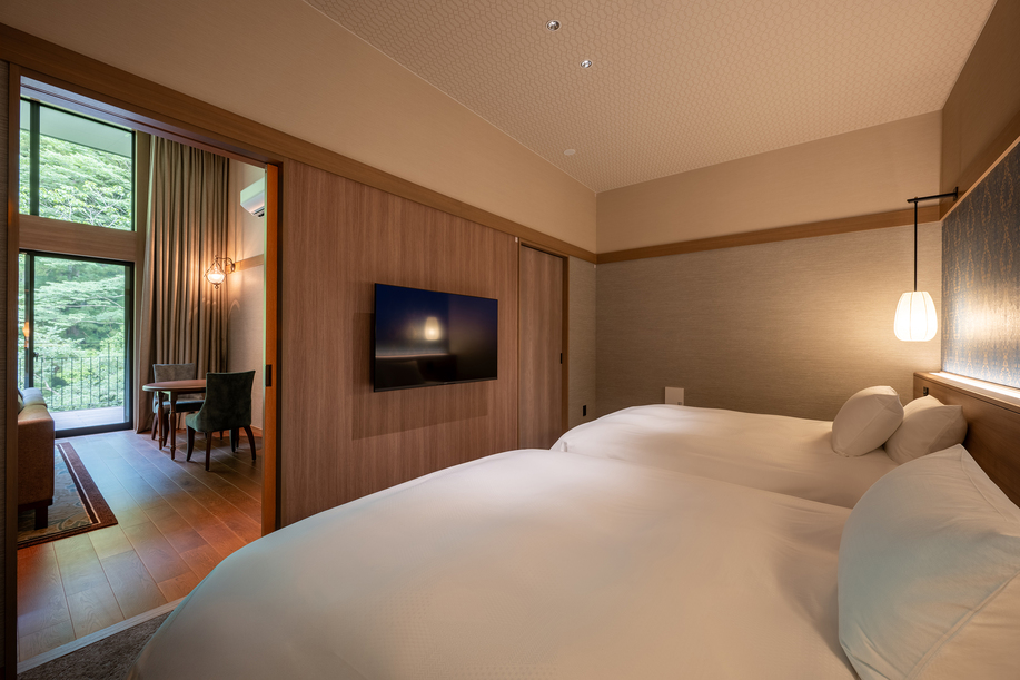 River View Villa Suite　ベッドルーム（シモンズ社製クイーンサイズ）