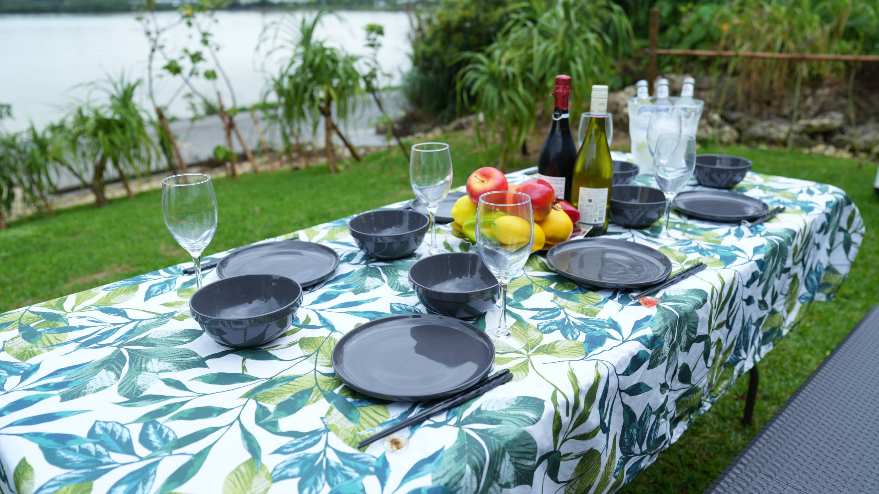 ガーデンでのお食事も可能です