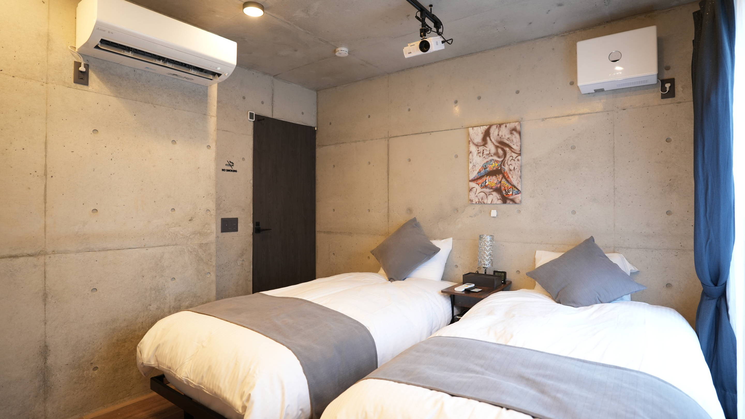 寝室2：シングルベッド&times;2