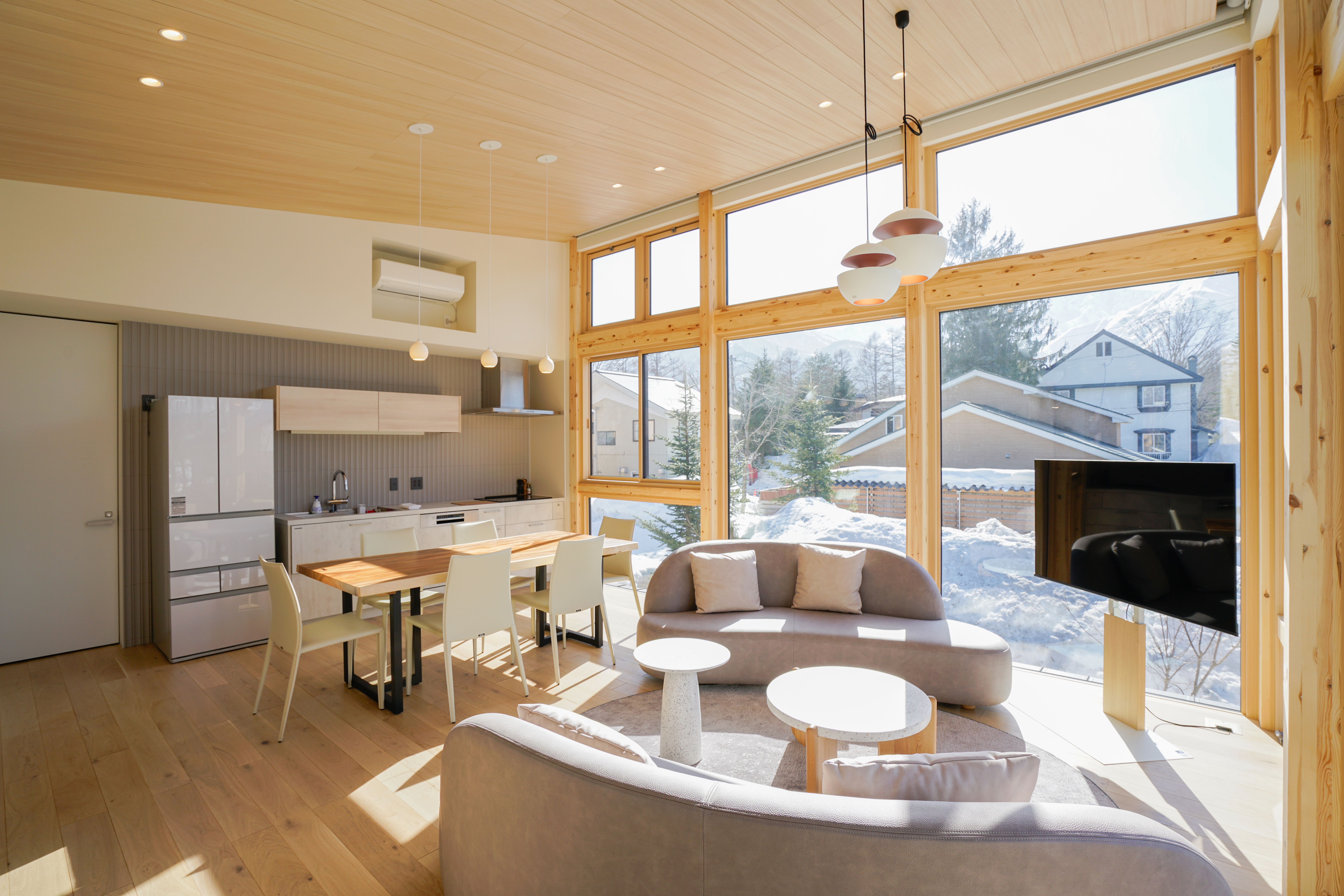 Kyla2 ダイニング