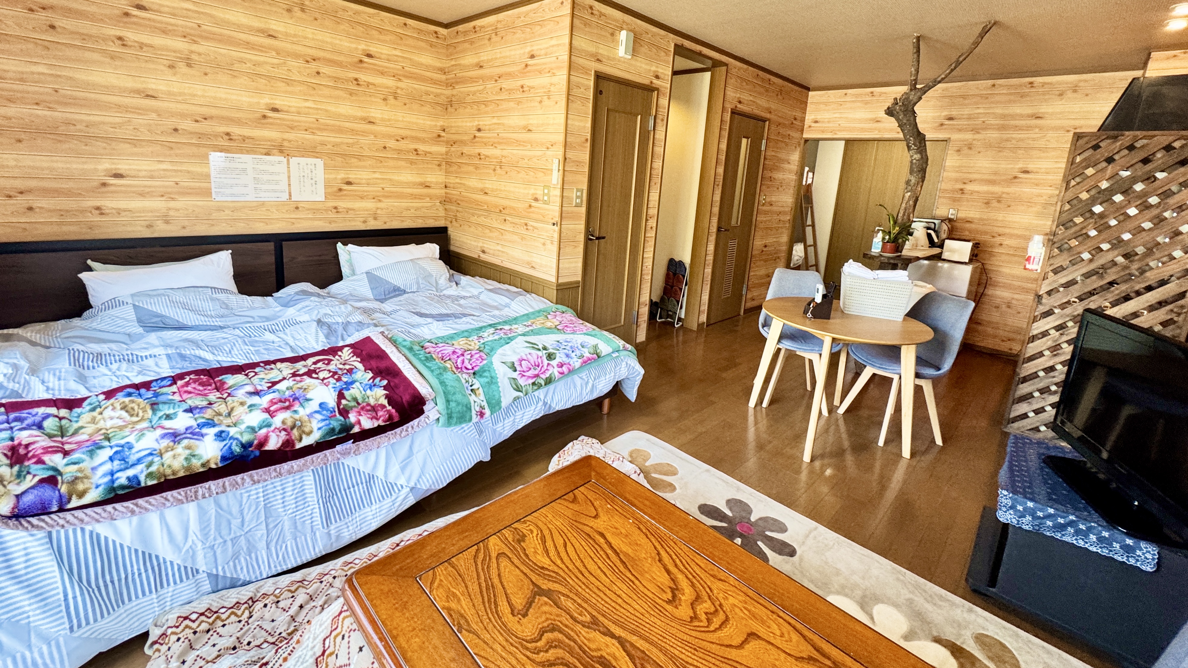 【えんじゅ】ツイン+2段ベッド&times;2／露天風呂+内湯（北2階）