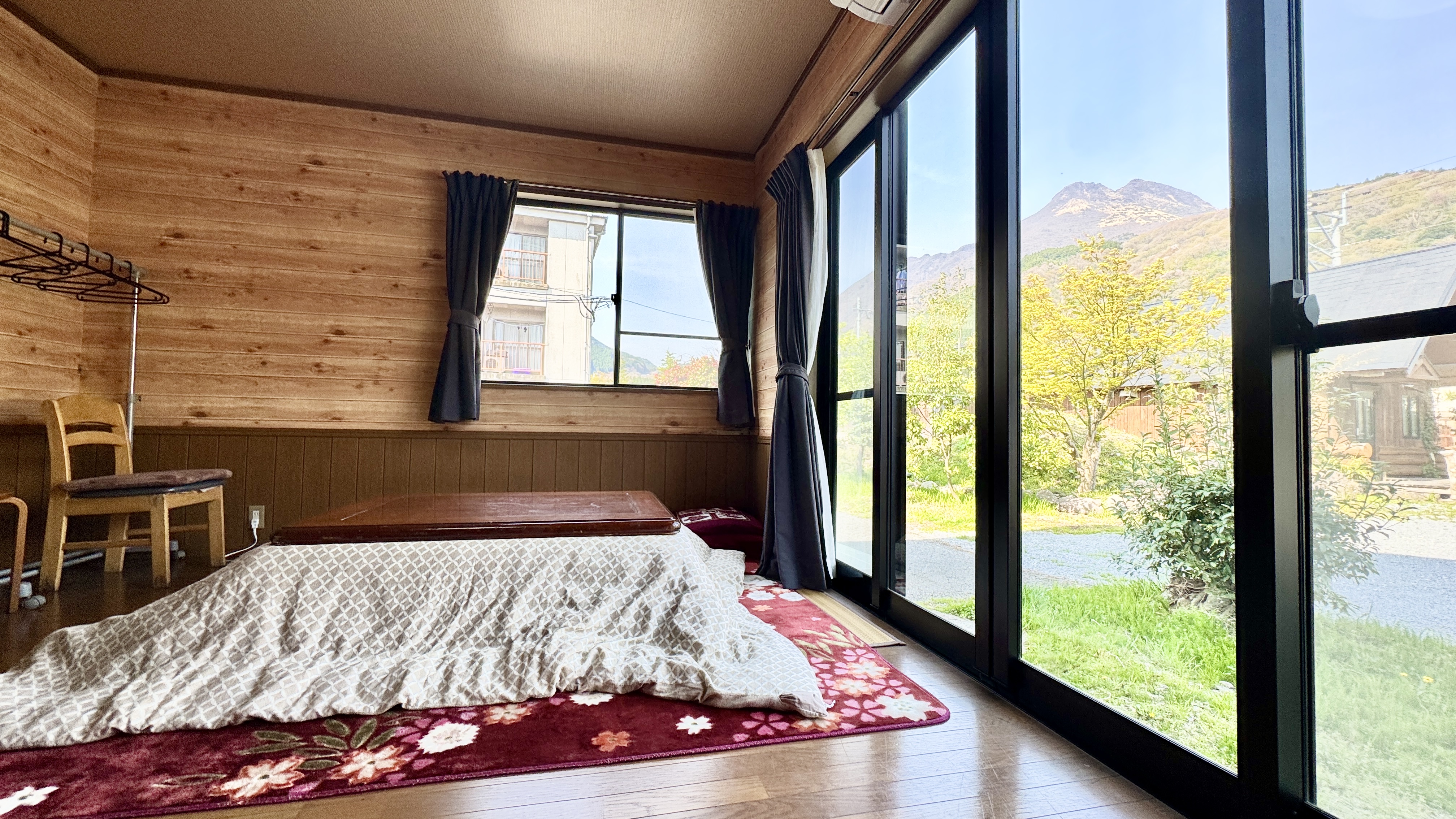 【くり】2段ベッド2台／由布岳を望む露天風呂+内湯（北1階） 