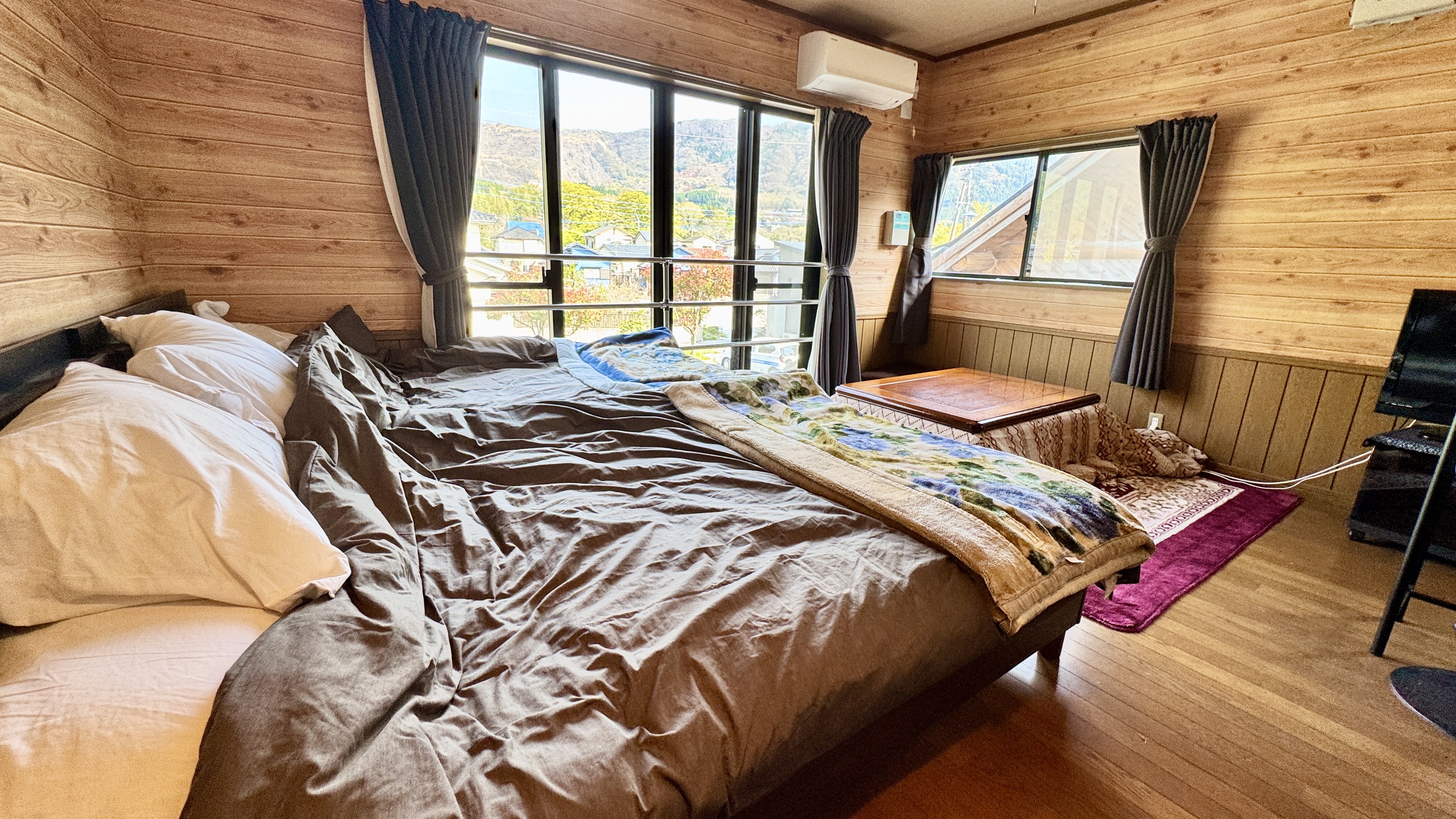 【もみぢ】セミダブル&times;2+2段ベッド&times;2／露天風呂+内湯（南2階）