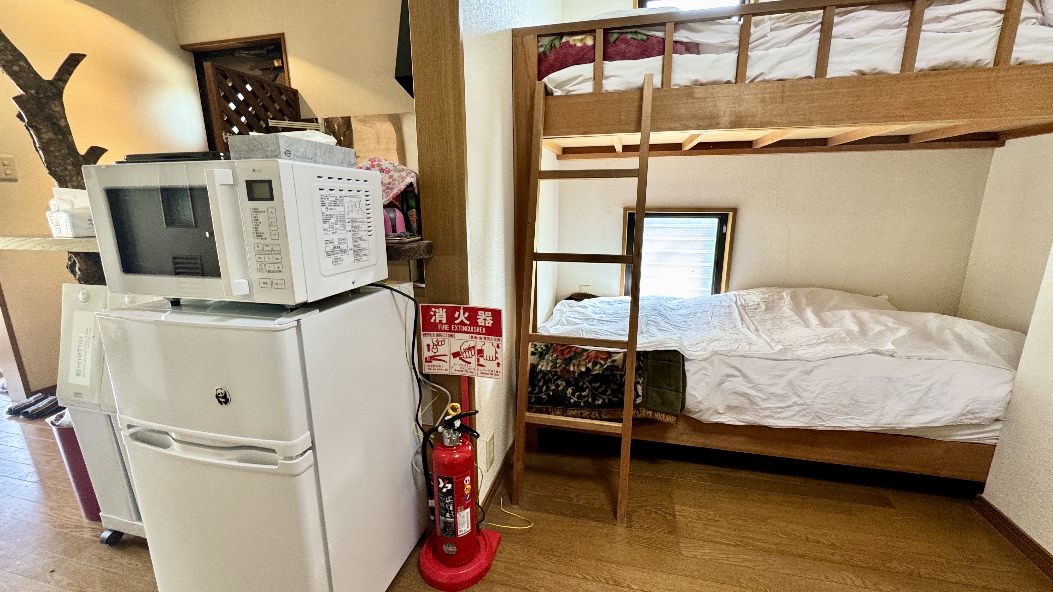 【なら】2段ベッド2台／由布岳を望む露天風呂+内湯（南1階）