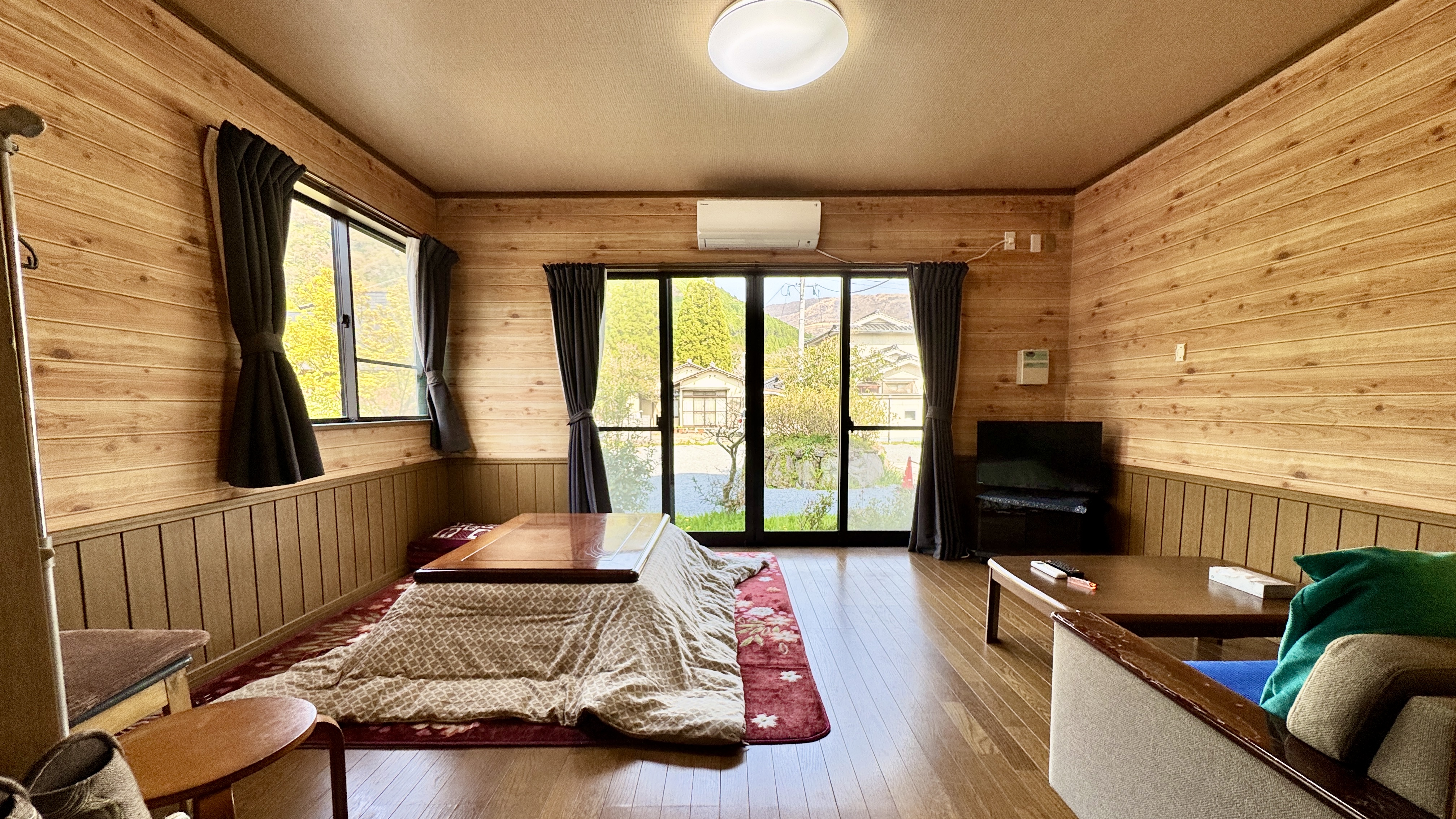 【くり】2段ベッド2台／由布岳を望む露天風呂+内湯（北1階） 