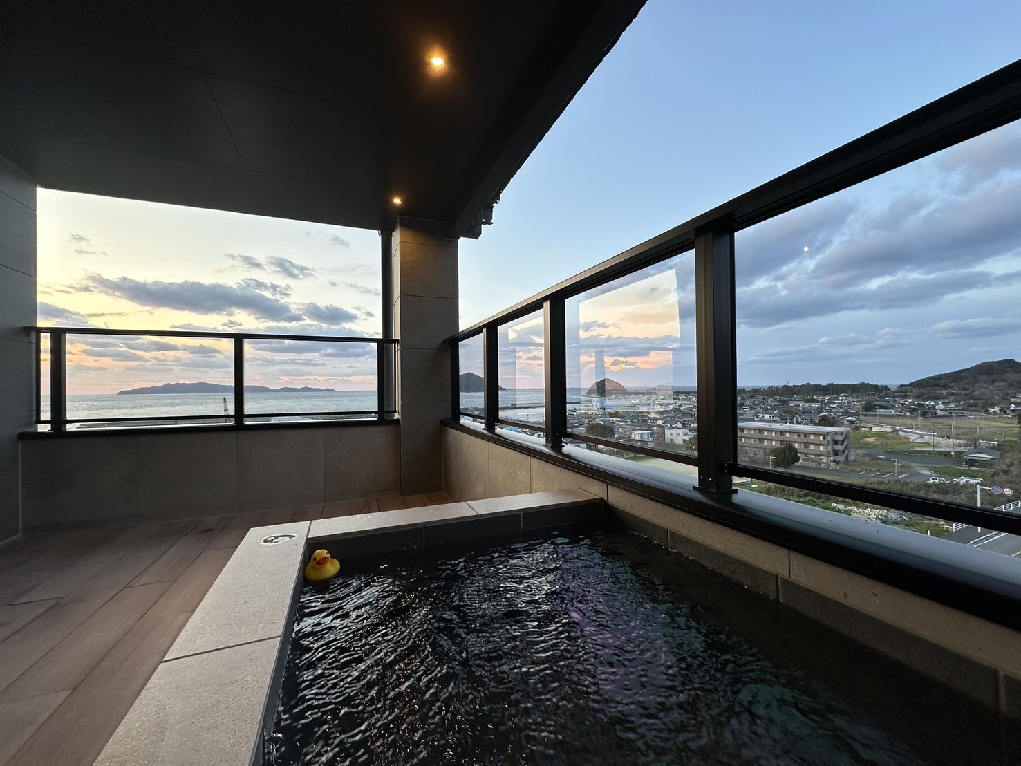 6F/客室露天風呂付き　トリプルルーム+和洋室（3~7名様）601