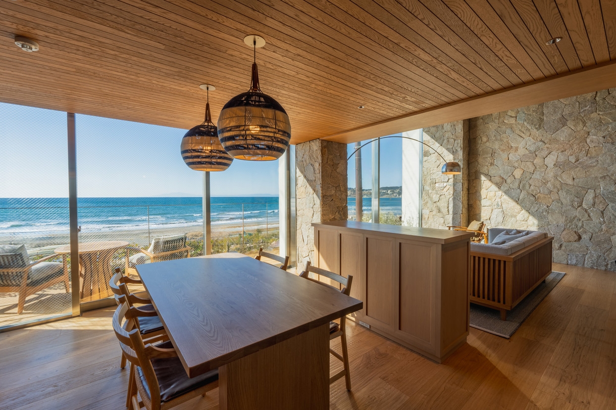 ＜夕食（外食予約）付き＞ ビーチサイドヴィラ・プライベートステイ