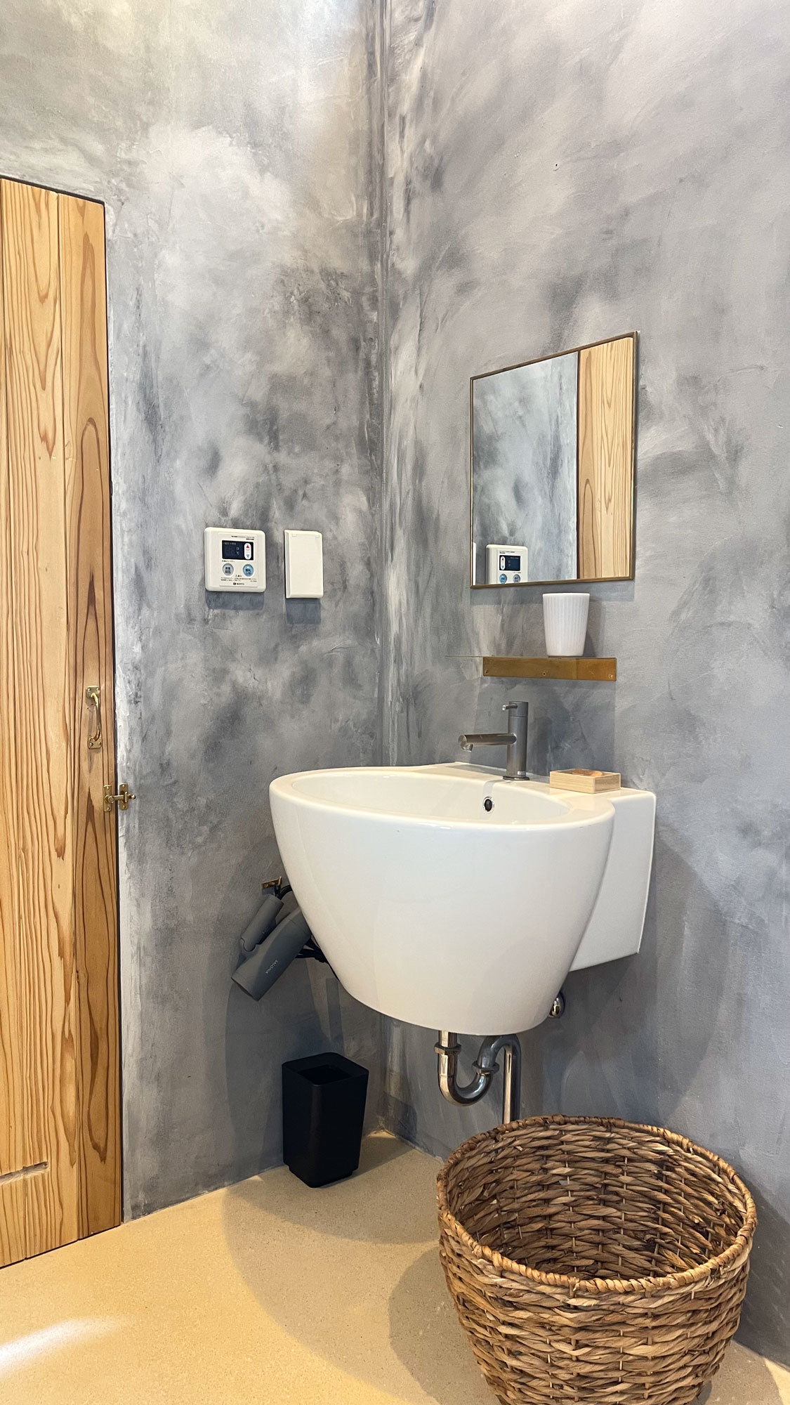 ふくぎリビング　空の間（浴室）