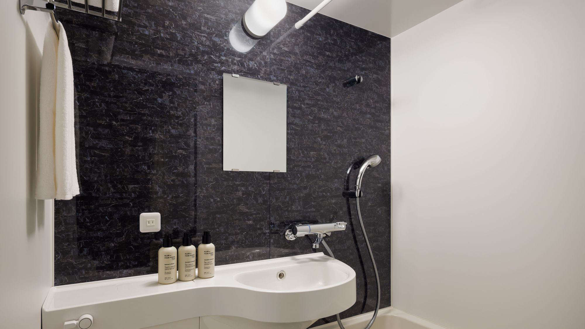 バスルーム（ダブル）