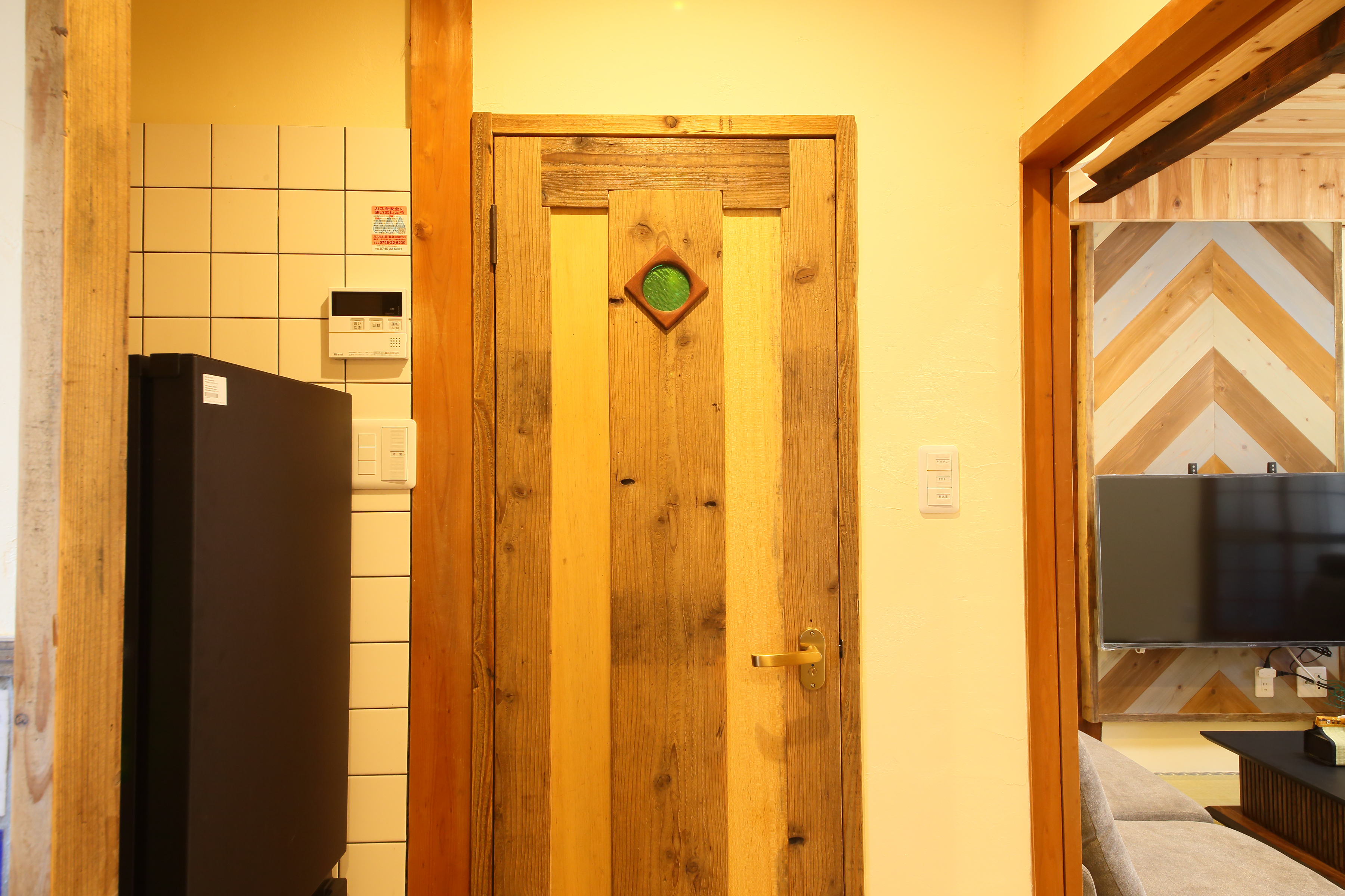 トイレ・バスルームに通ずるドア