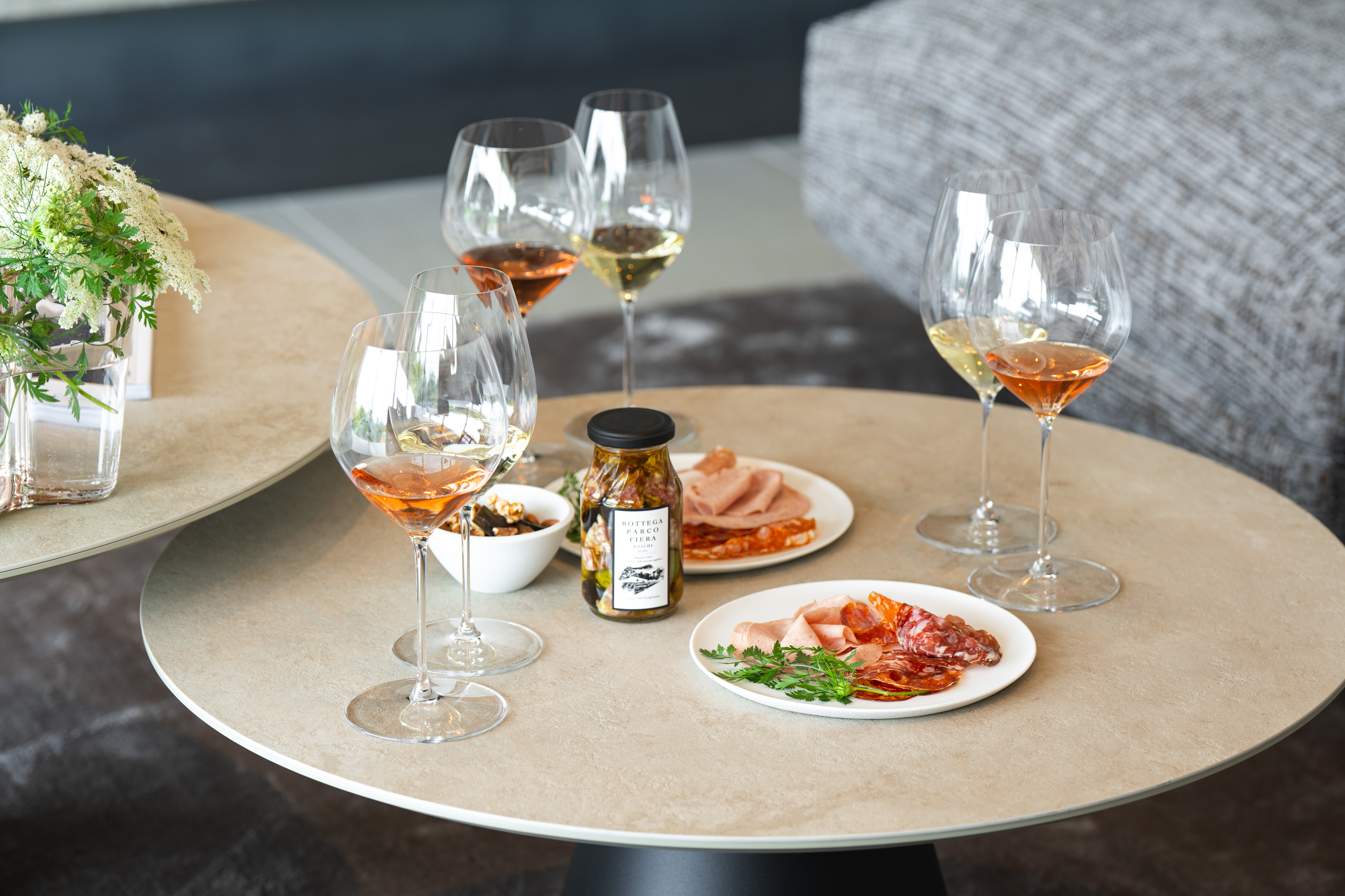 リビング　ソファテーブル