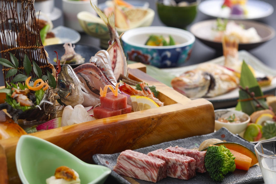 ≪贅沢極み特選コース≫1泊2食付【星華会席】料理長厳選の食材を使ったプレミアム逸品料理