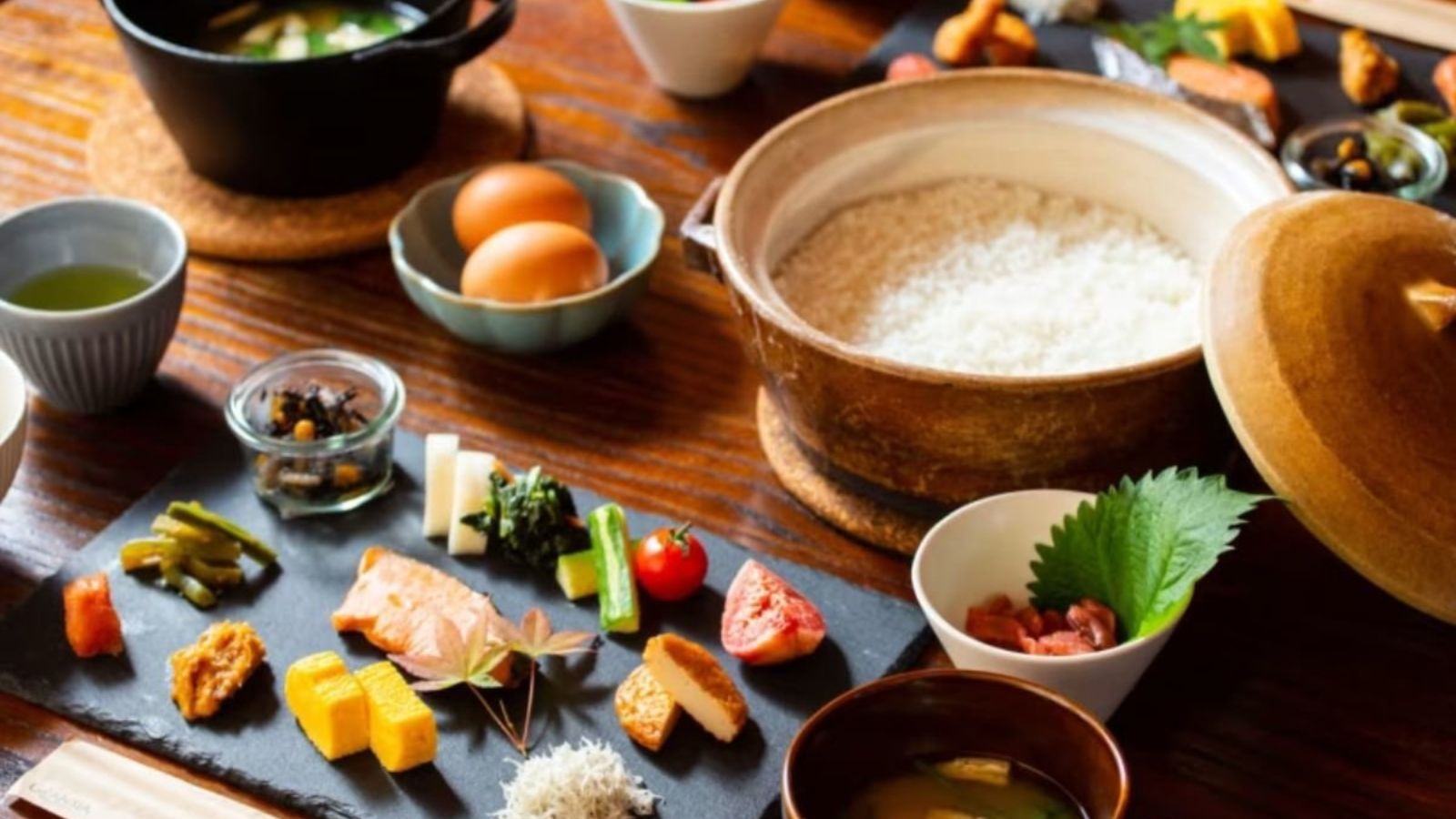 【直前割★最大30％OFF】2食付 ｜ スタンダードディナーコース◆夏と温泉の癒しをお得に体験！