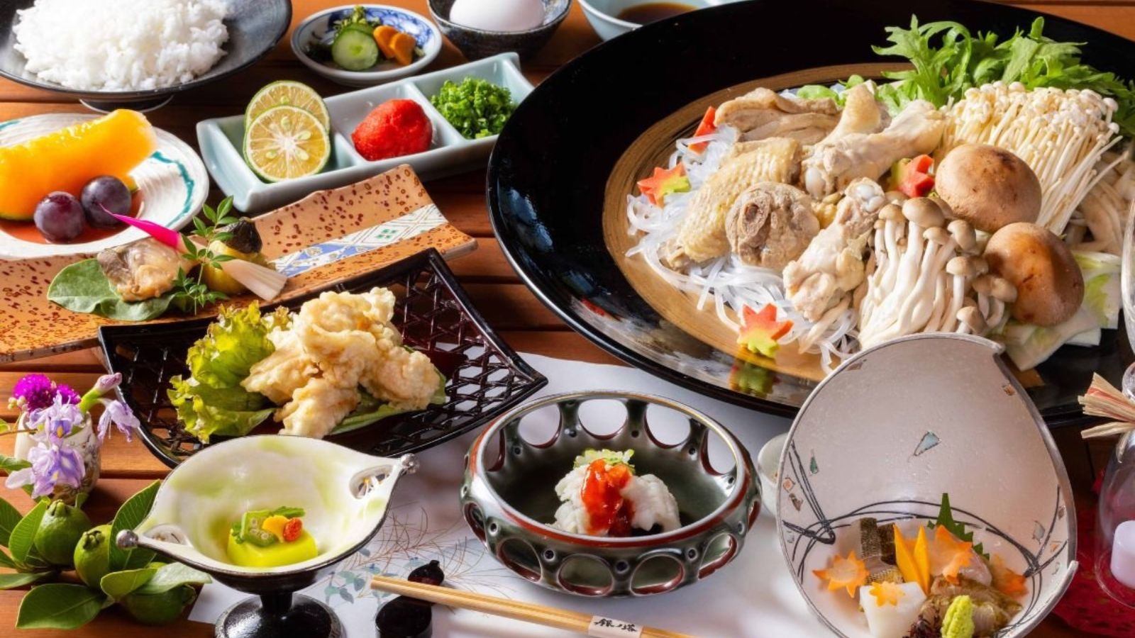 【別府で美食旅／連泊】ラグジュアリーBBQ＆銀の塔会席｜贅沢グルメと自家源泉の半露天風呂で贅沢旅