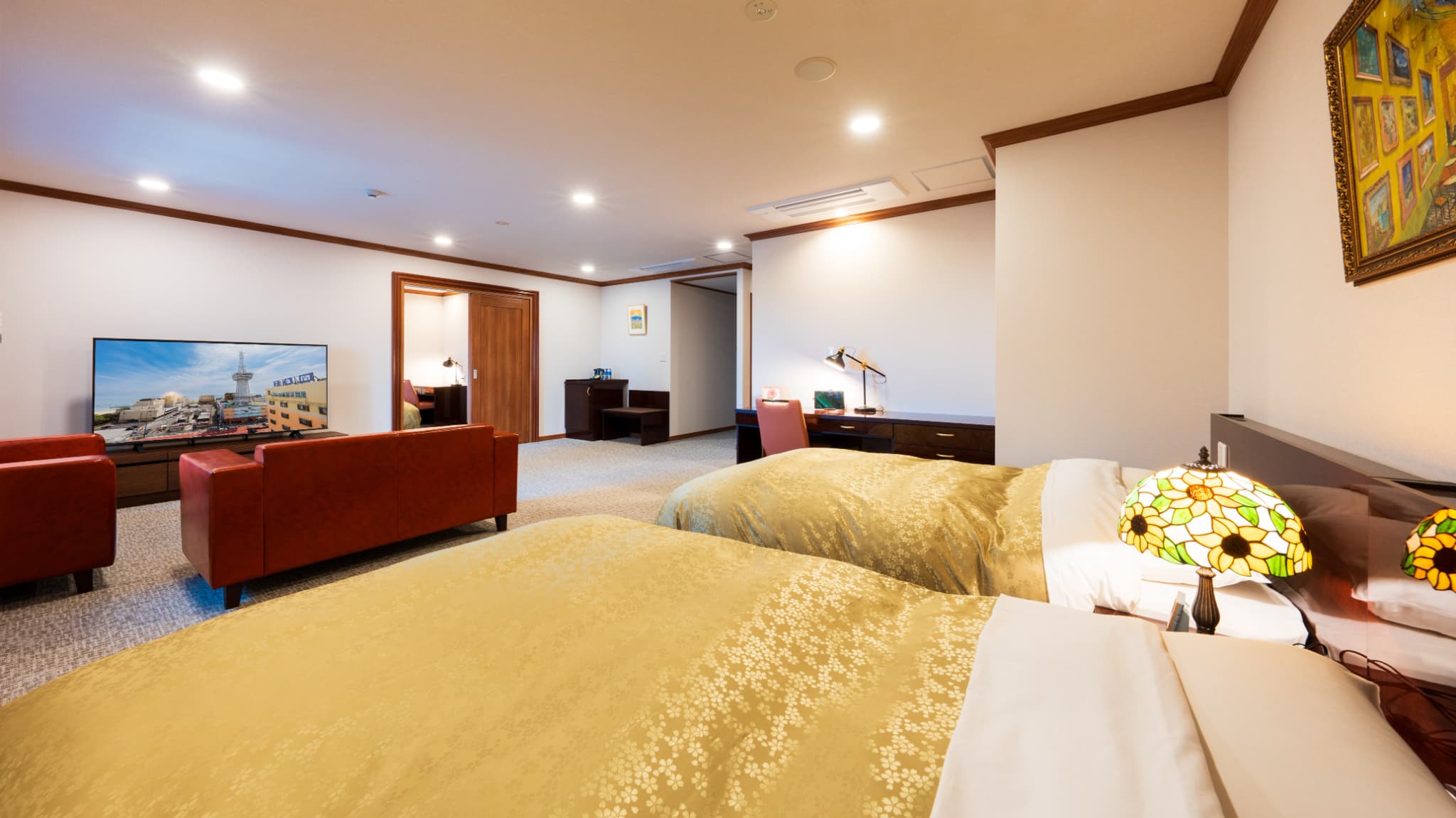 フォーススイート［90平米／セミダブル4台］