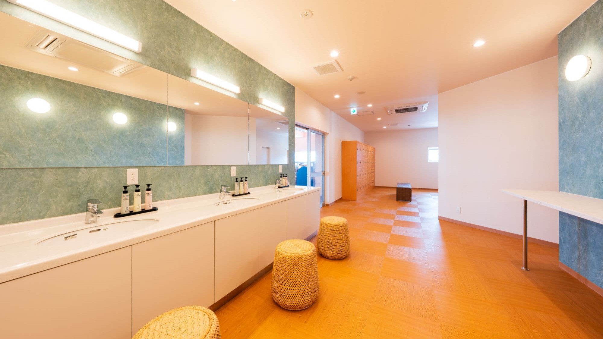 ９階大浴場　別府　脱衣所