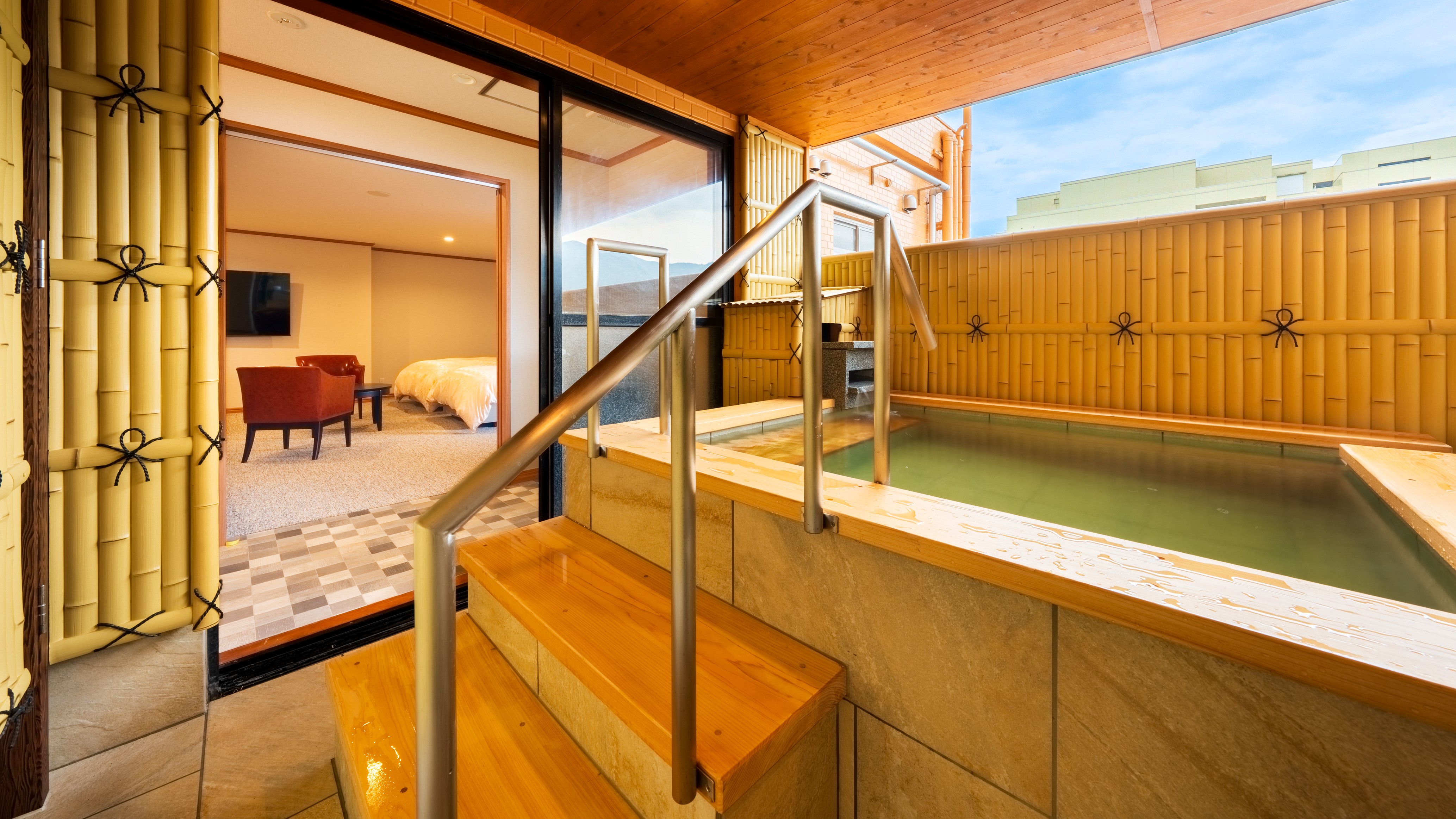 半露天風呂付　特別室洋室「椿」