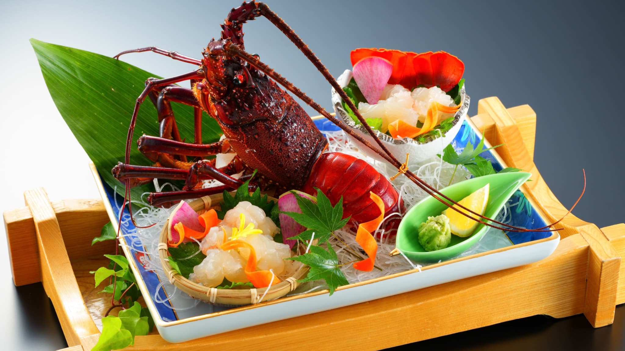 【夕食】別注料理一例　伊勢海老の姿造り　※詳細はお問い合わせください。