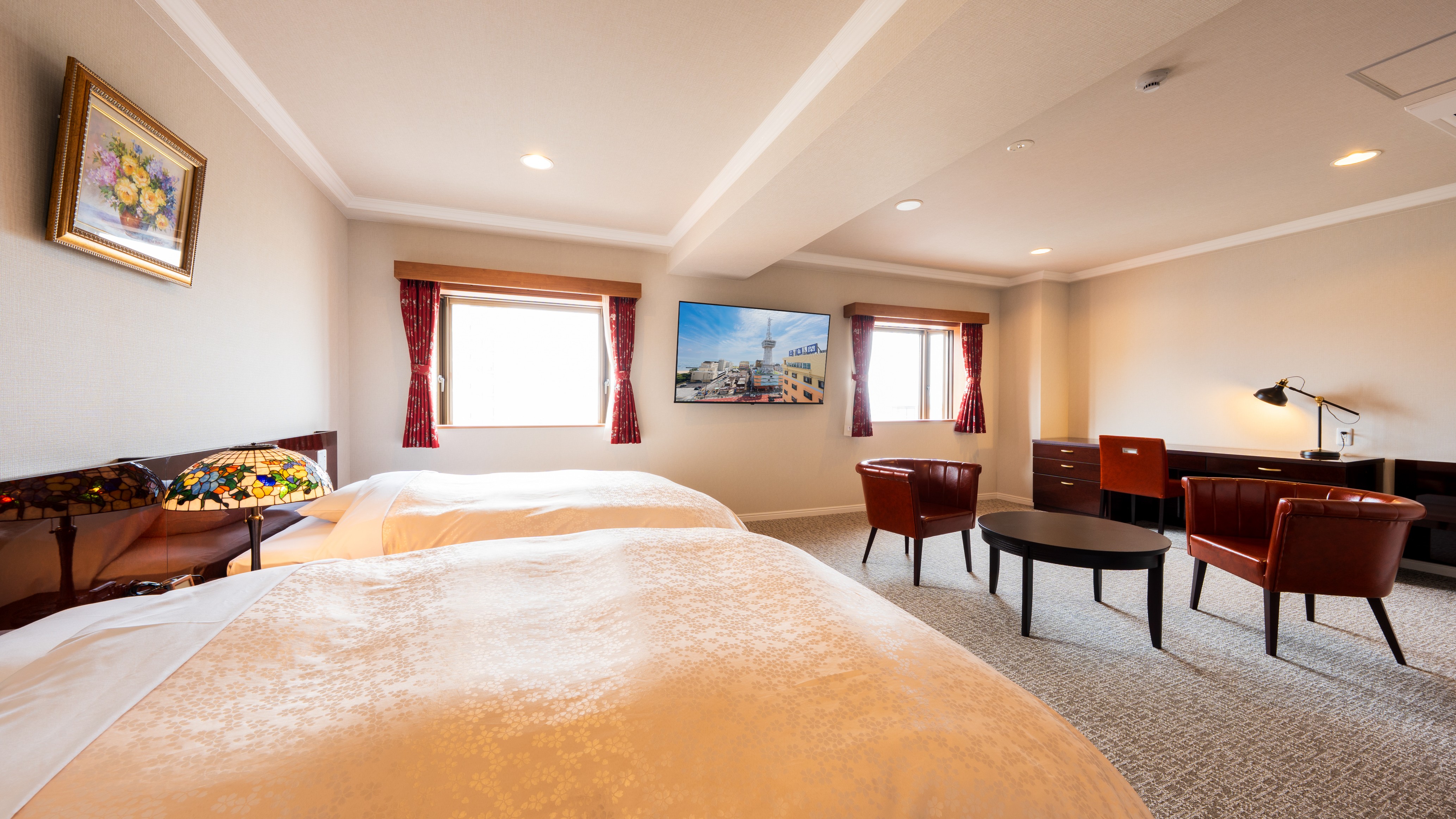 デラックスツイン (46㎡/セミダブルベッド120cm&times;2台)