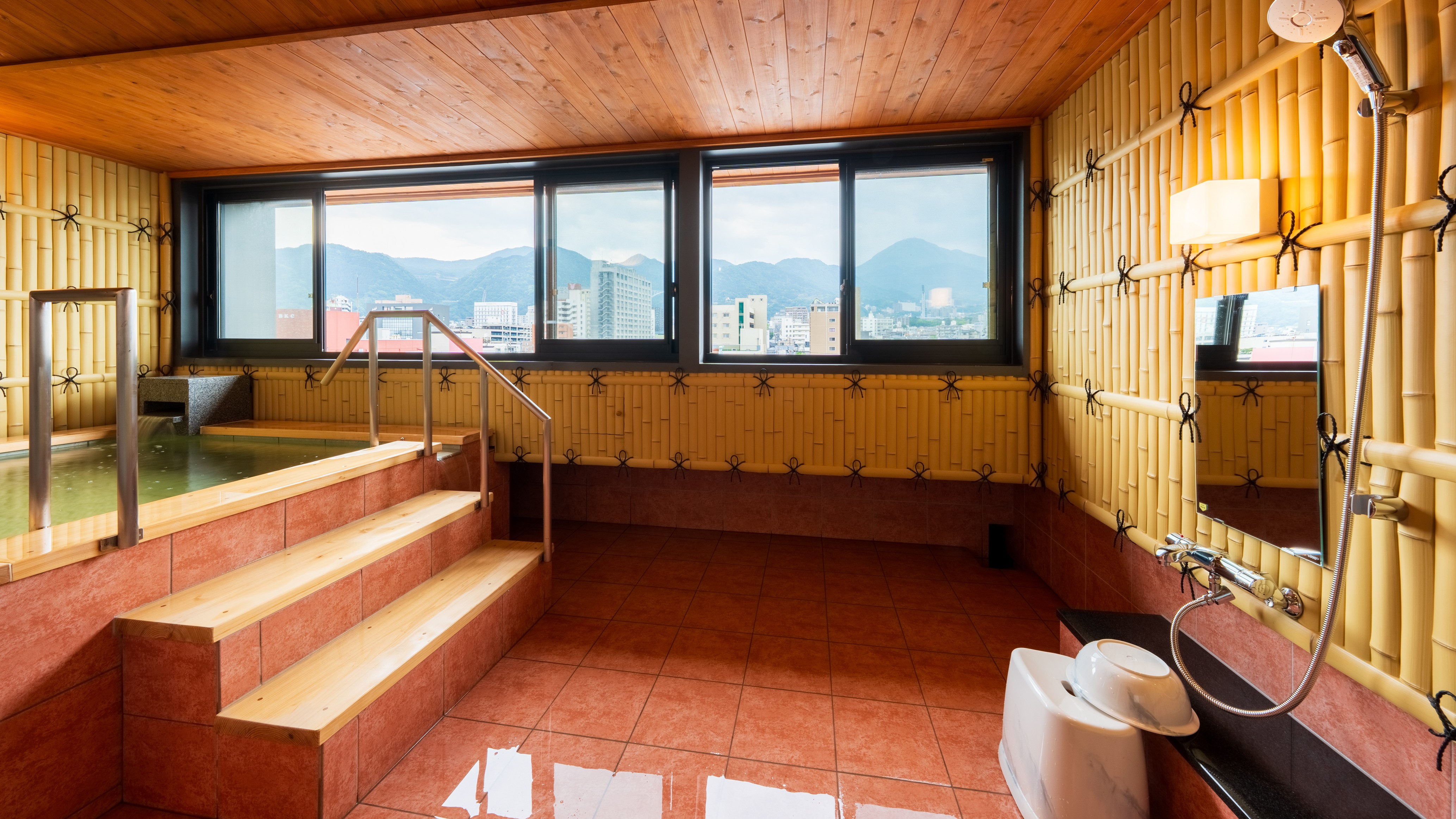 半露天風呂付　和モダン特別室「雪」