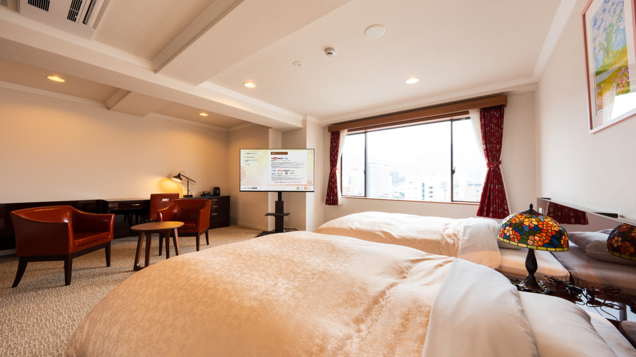 デラックスツイン (46㎡/セミダブルベッド120cm&times;2台)